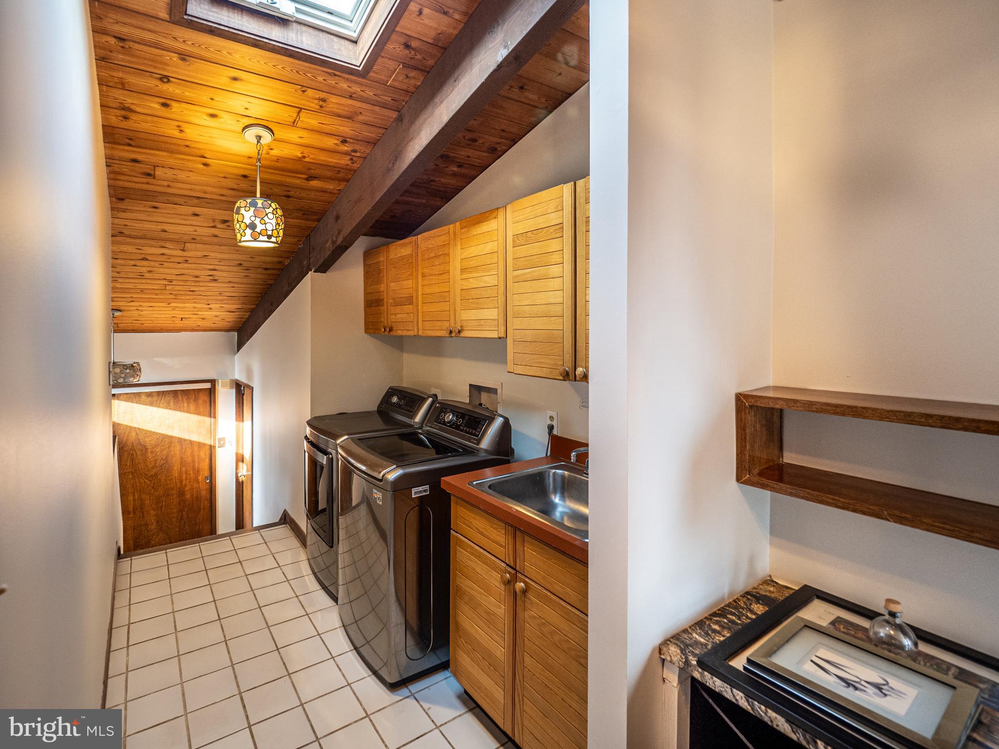 DARNESTOWN KNOLLS - Residential Lease