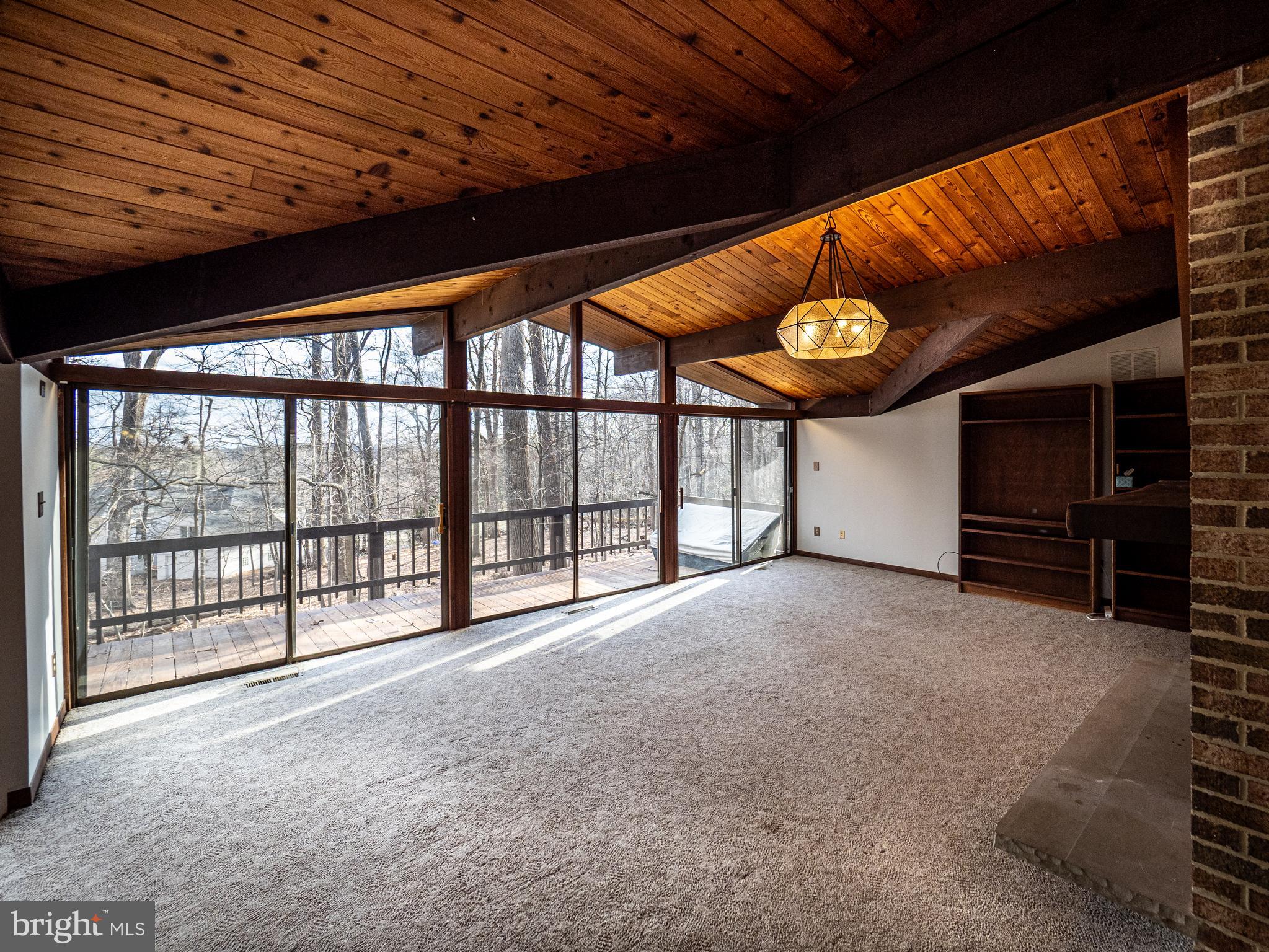 DARNESTOWN KNOLLS - Residential Lease