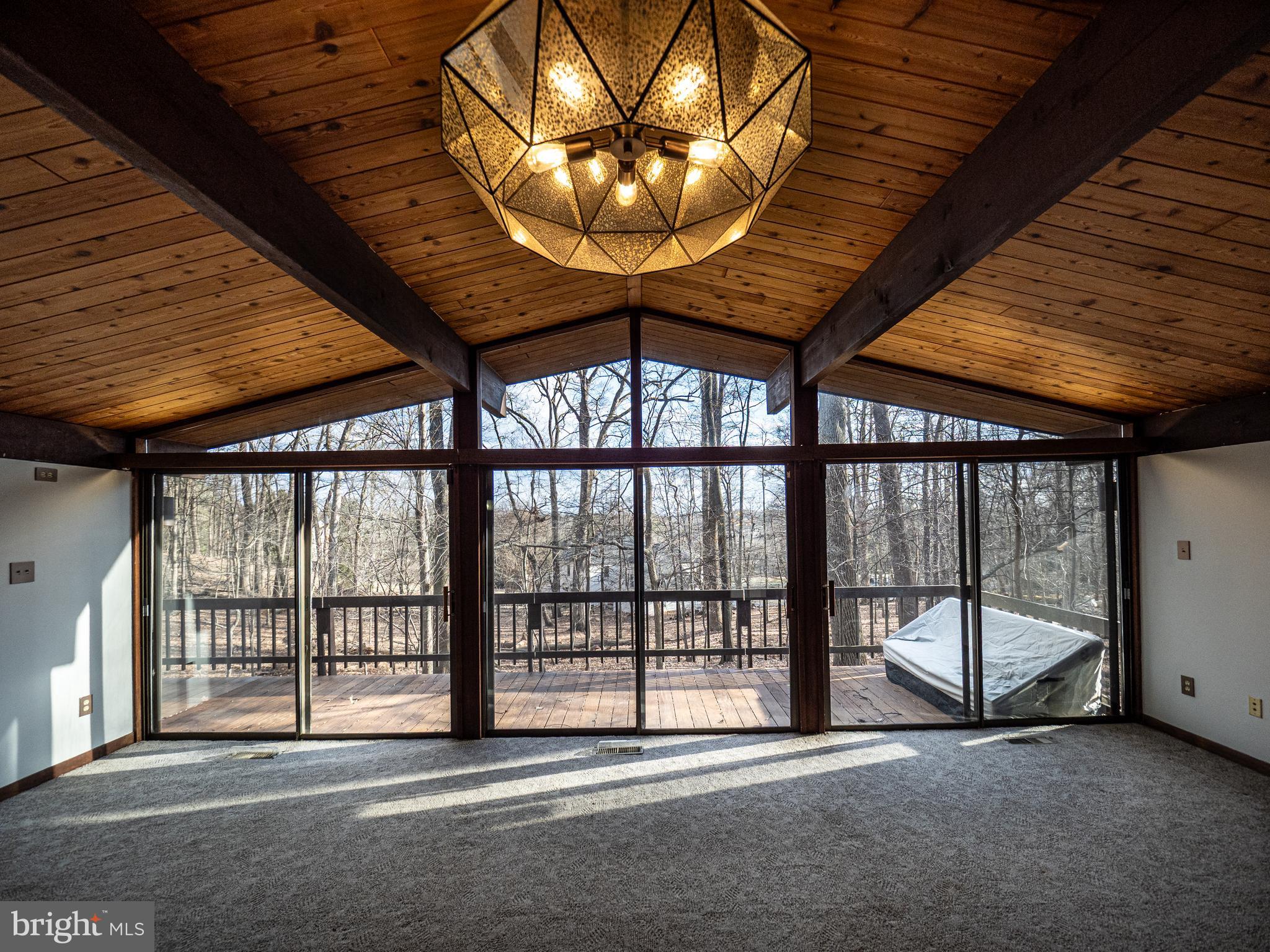 DARNESTOWN KNOLLS - Residential Lease