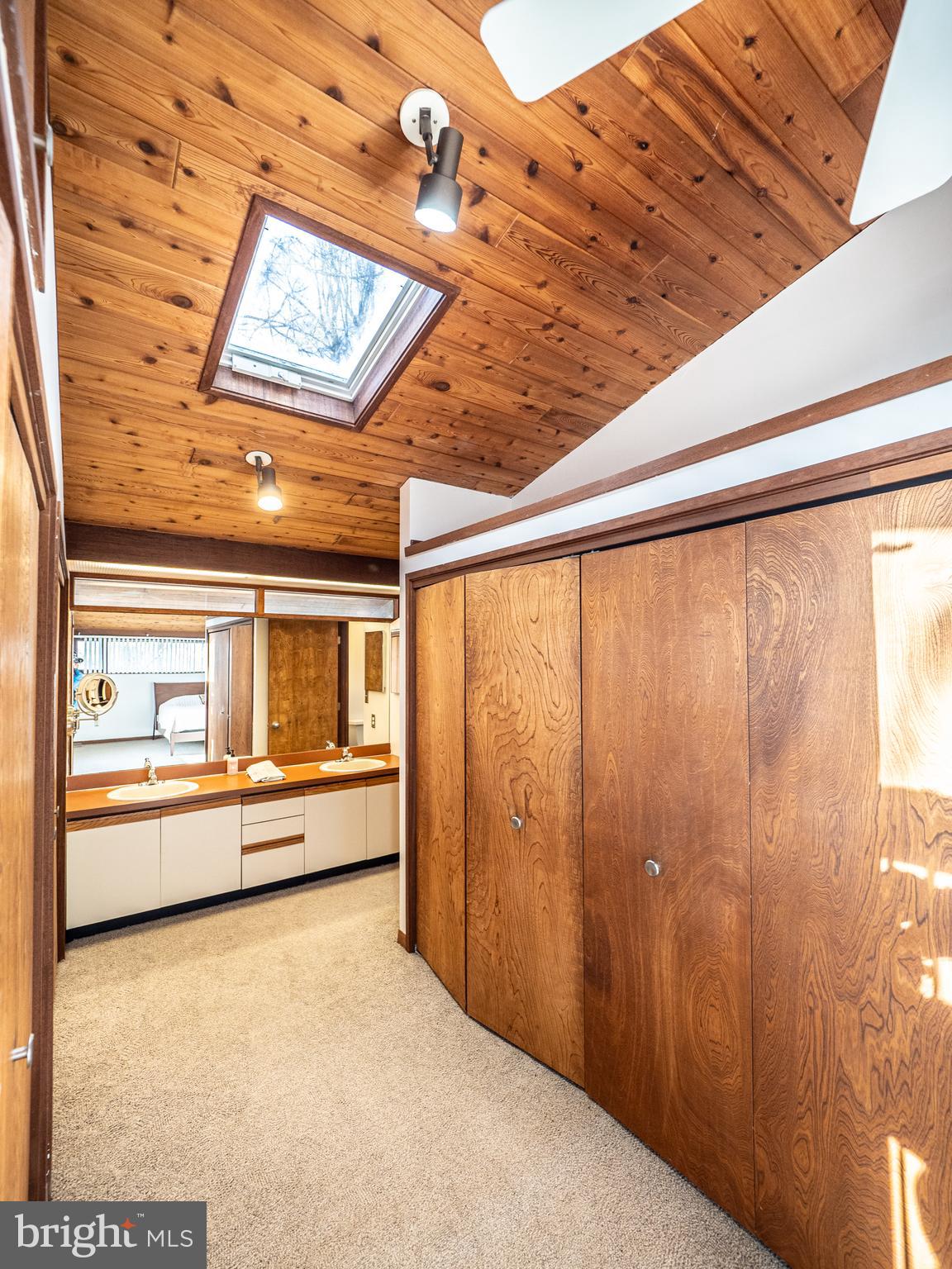 DARNESTOWN KNOLLS - Residential Lease