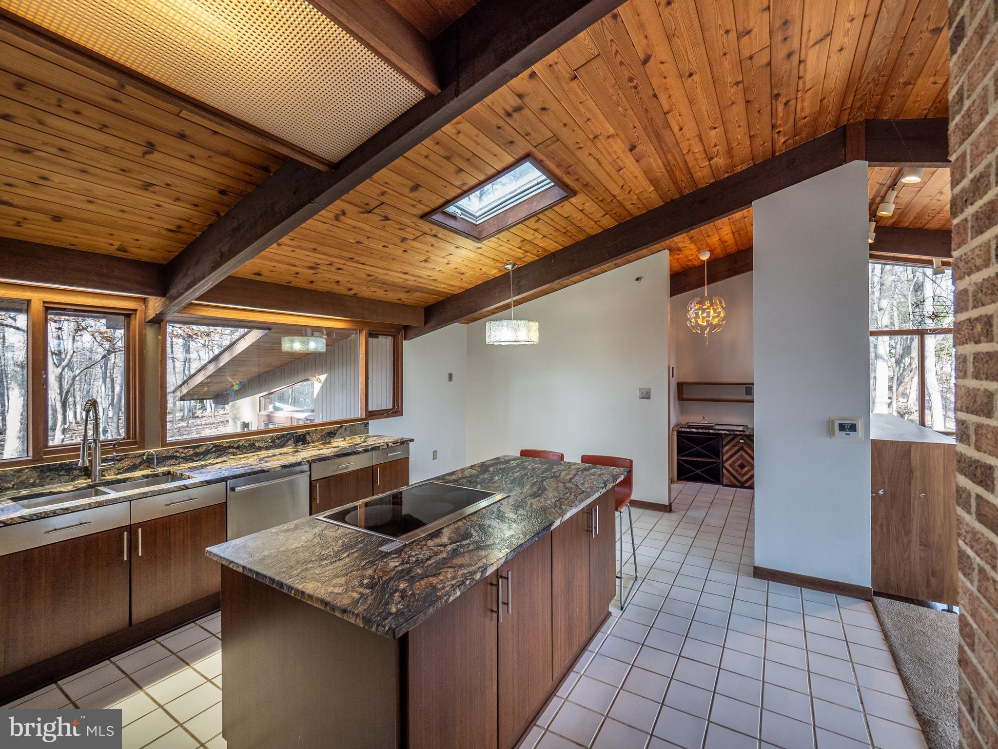 DARNESTOWN KNOLLS - Residential Lease