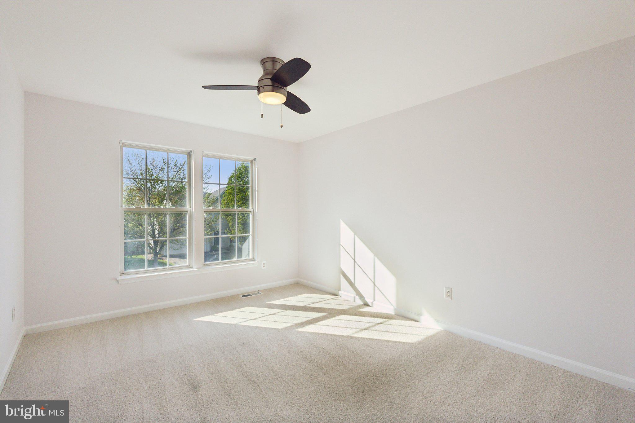 GREEN MEADOWS - Residential