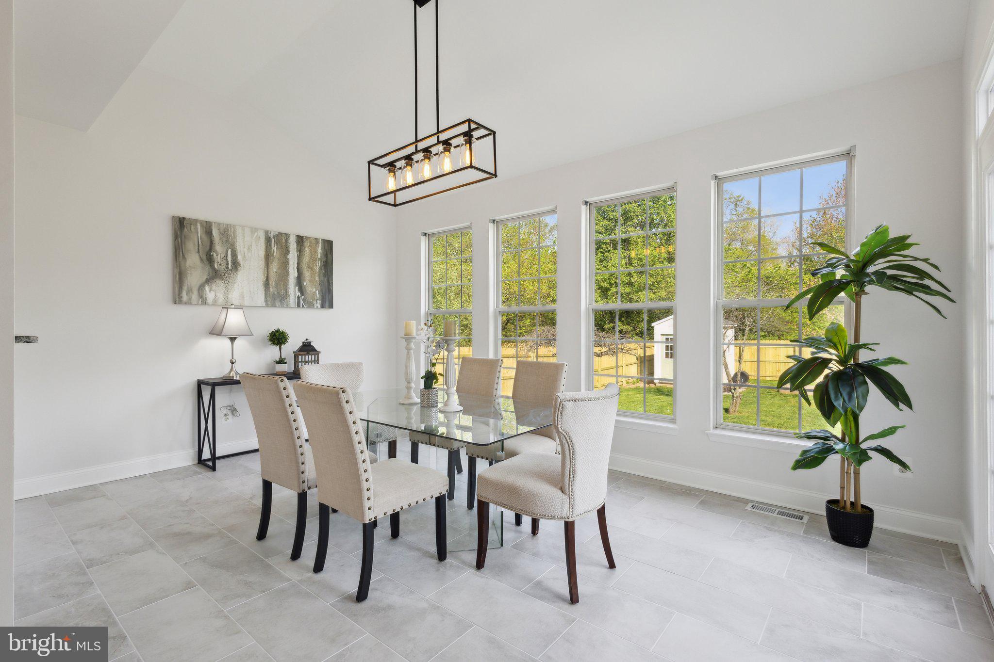 GREEN MEADOWS - Residential