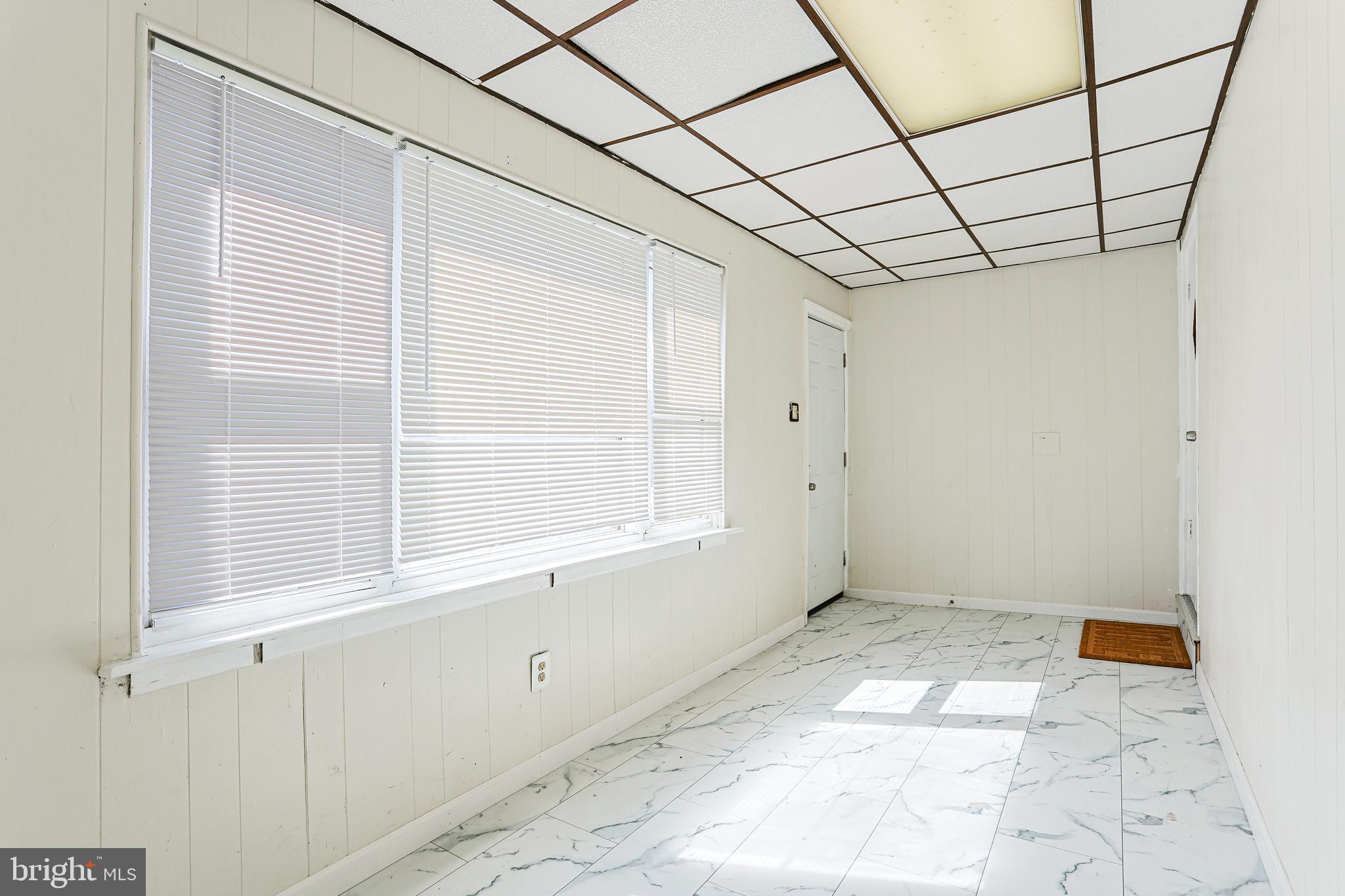 CLIFTON HEIGHTS - Residential