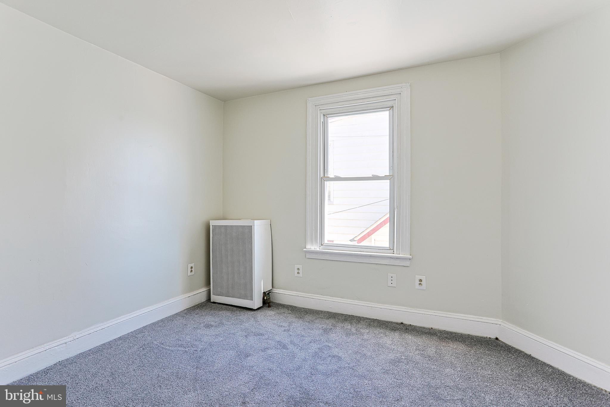 CLIFTON HEIGHTS - Residential