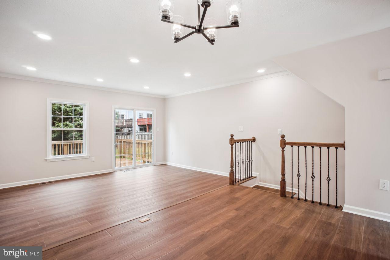 SINGLETONS GROVE - Residential