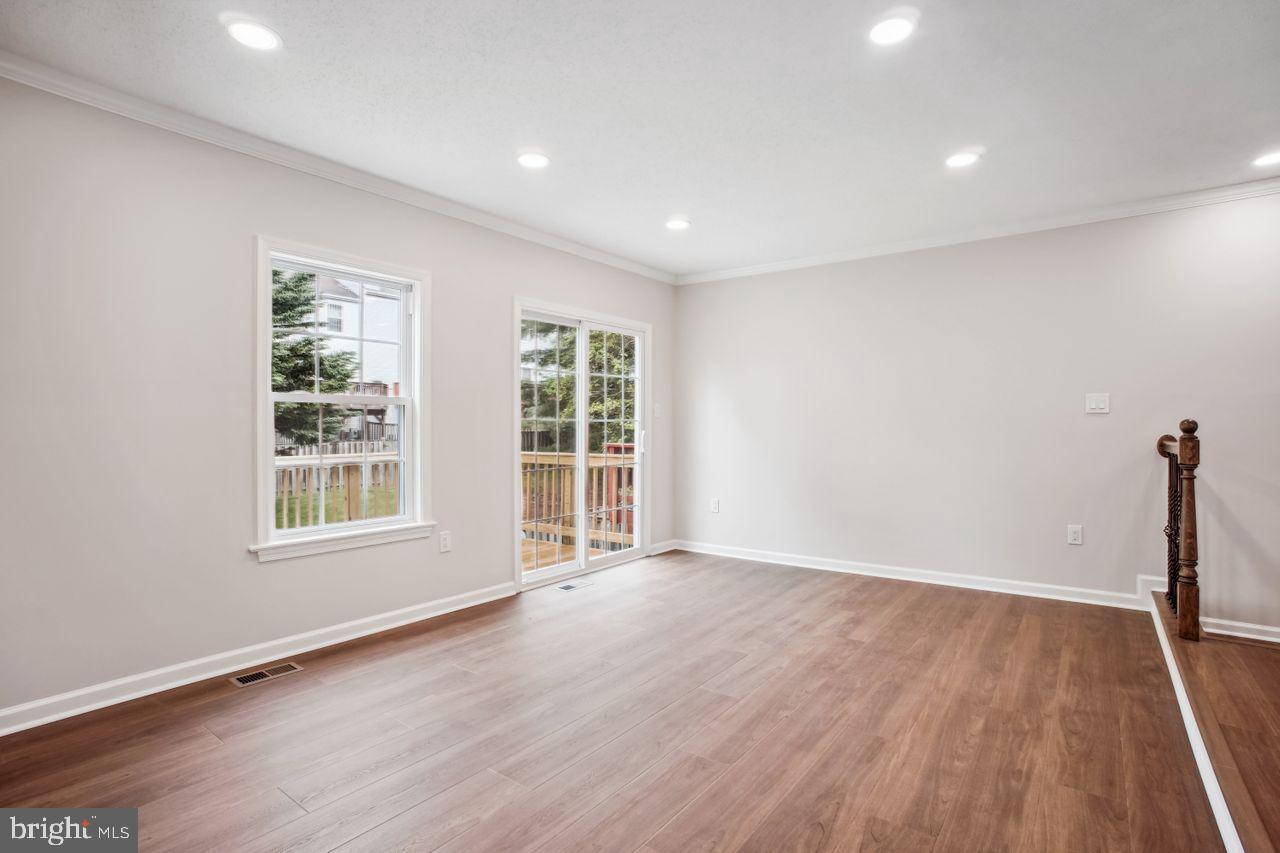 SINGLETONS GROVE - Residential