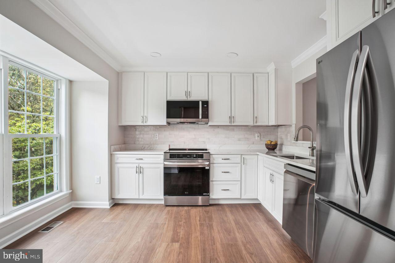 SINGLETONS GROVE - Residential