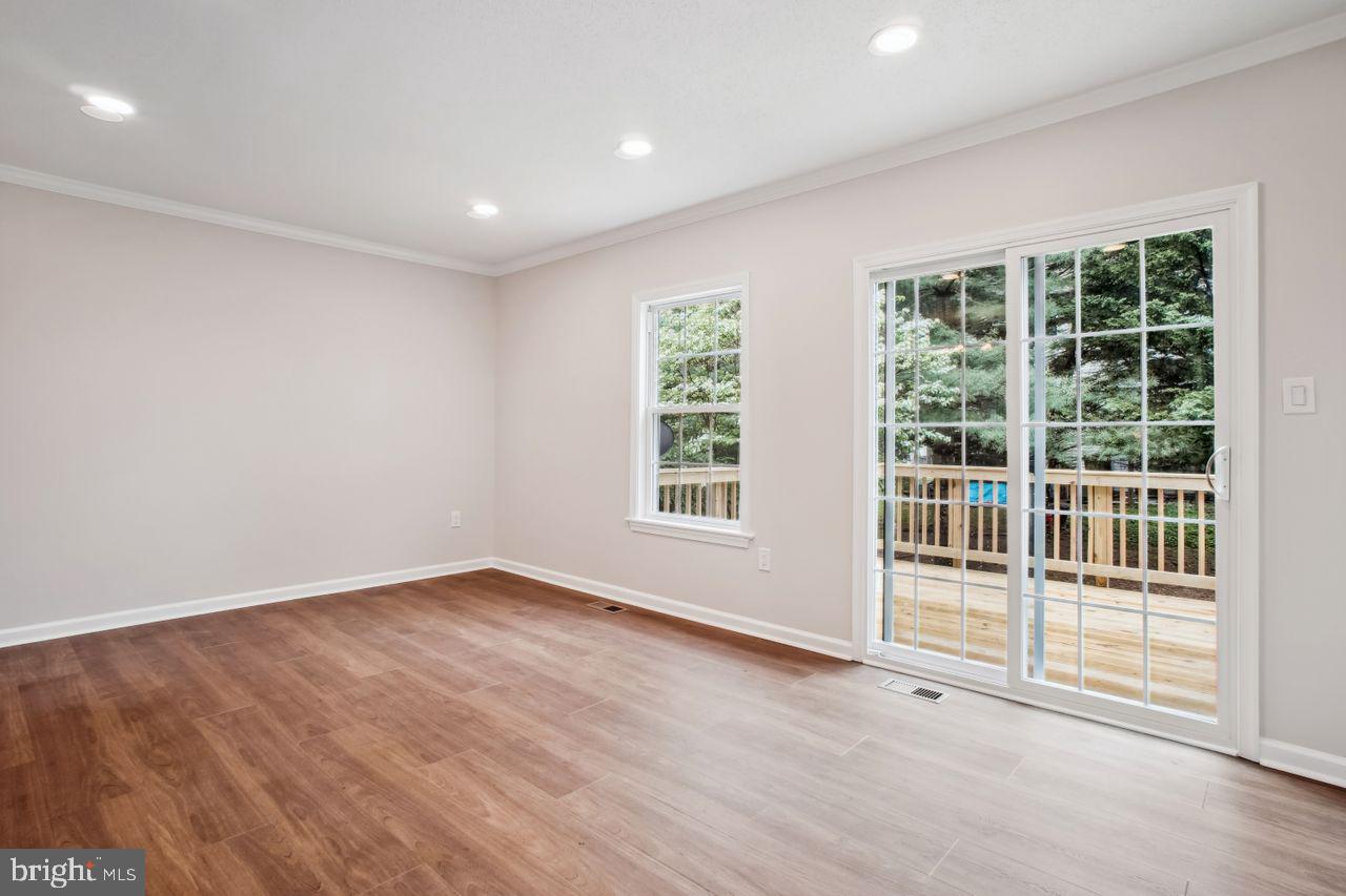 SINGLETONS GROVE - Residential