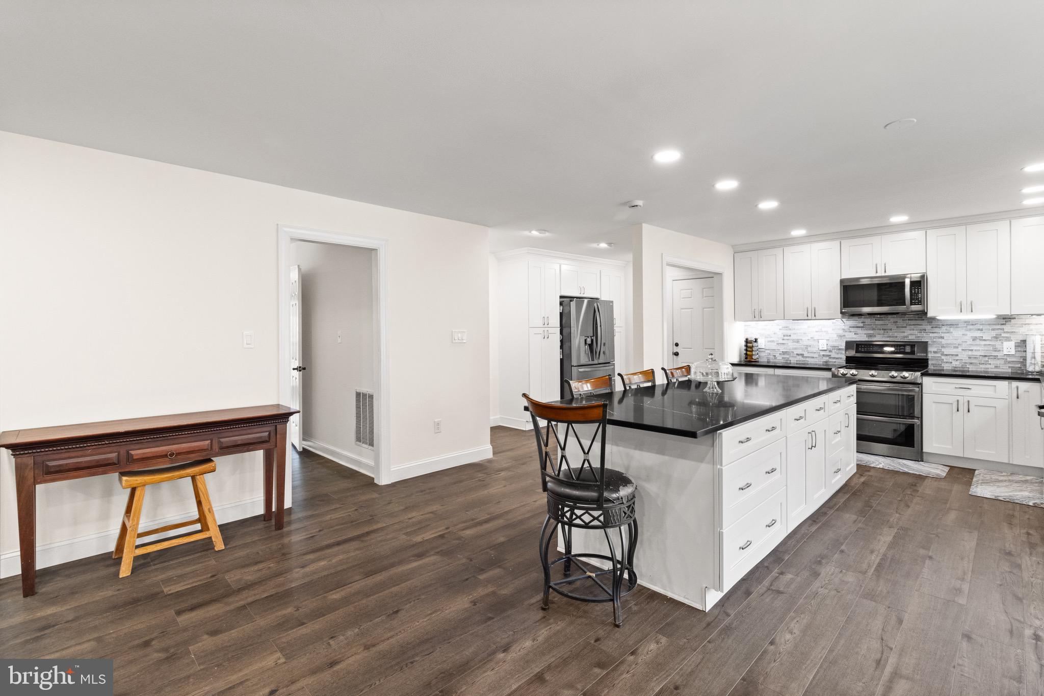 INGLEWOOD ESTATES - Residential