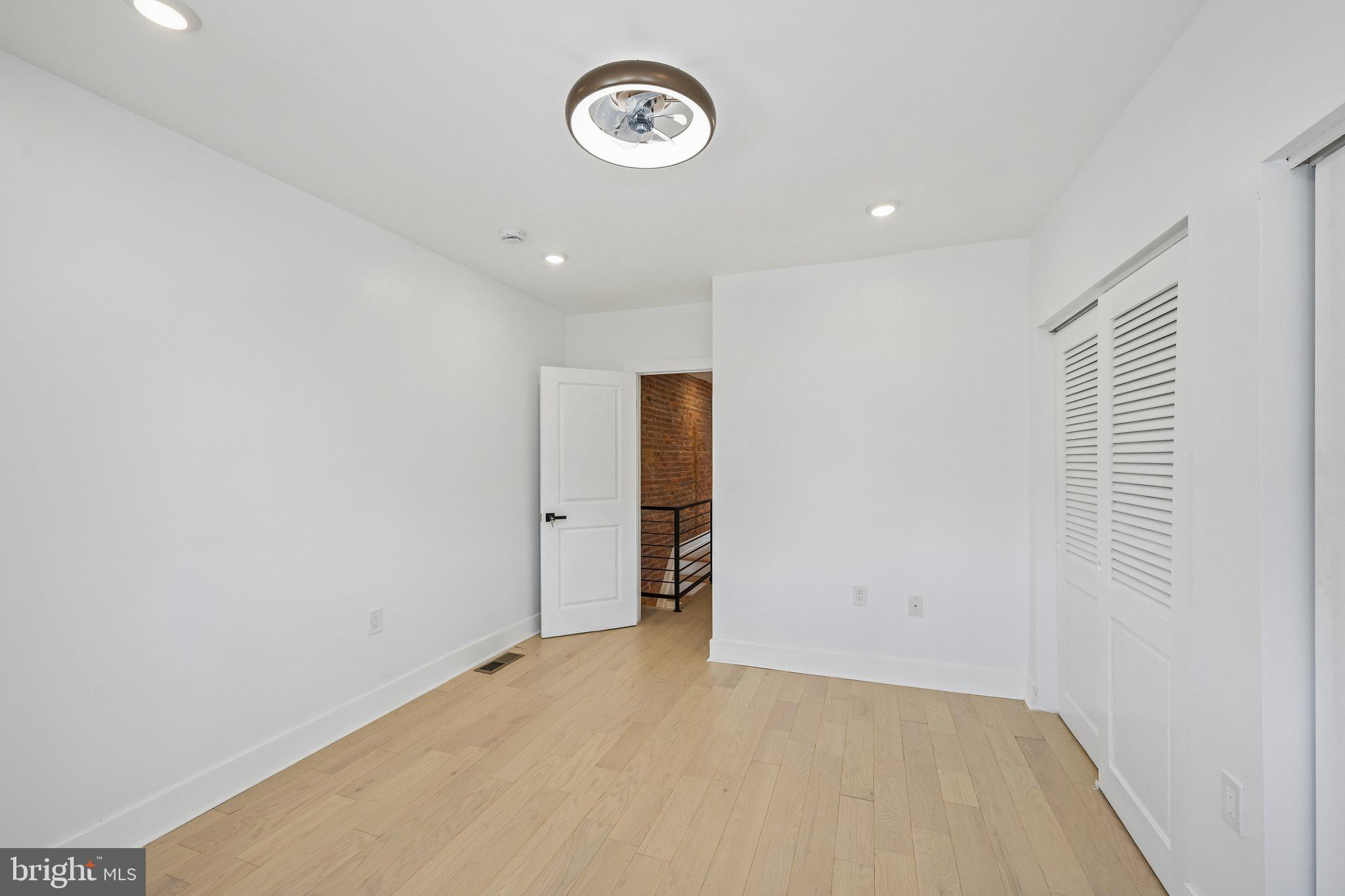 PORT RICHMOND - Residential