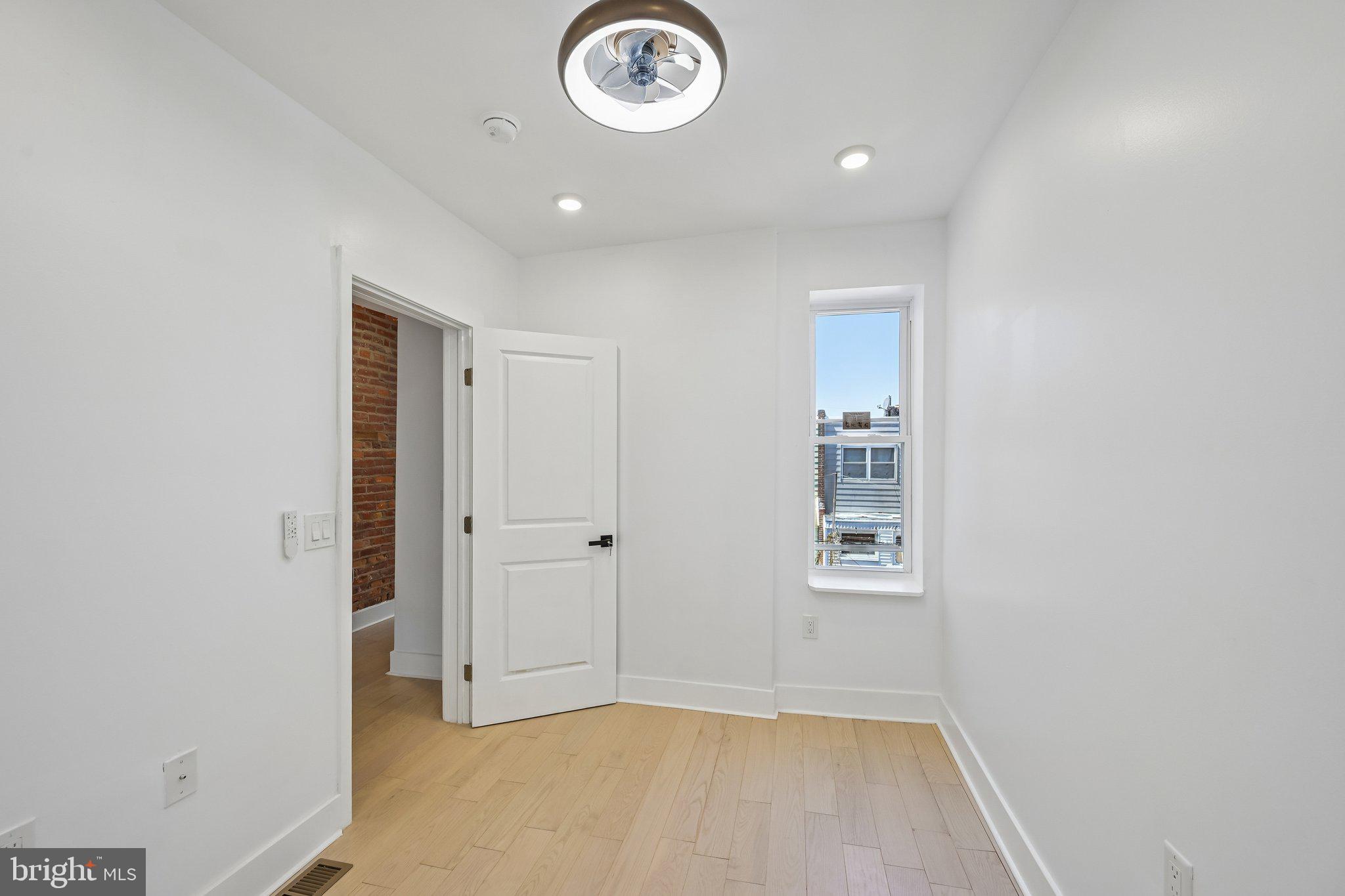 PORT RICHMOND - Residential