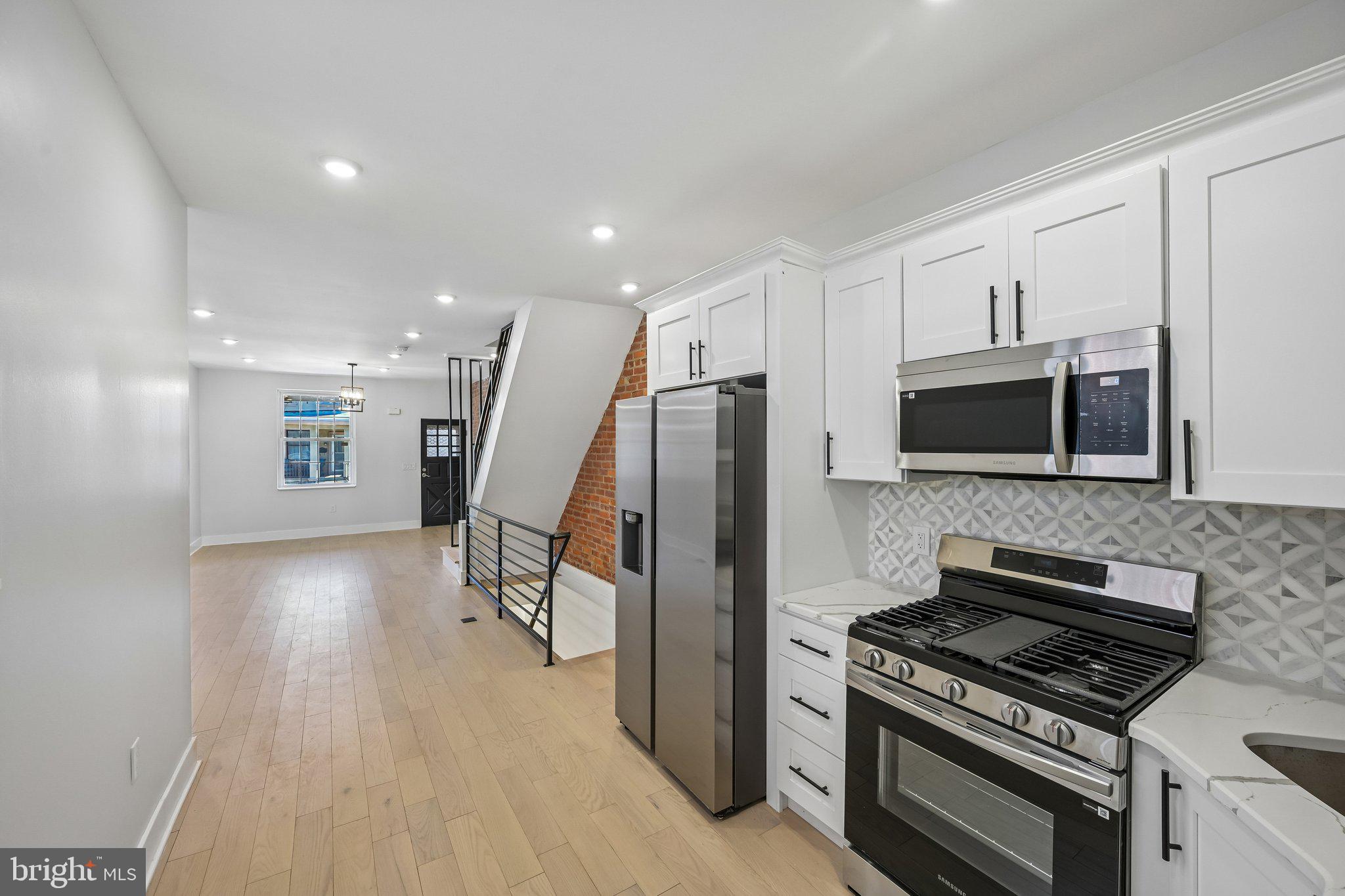 PORT RICHMOND - Residential