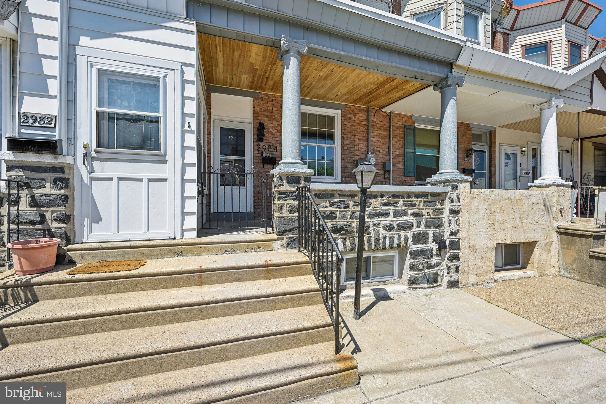 PORT RICHMOND - Residential