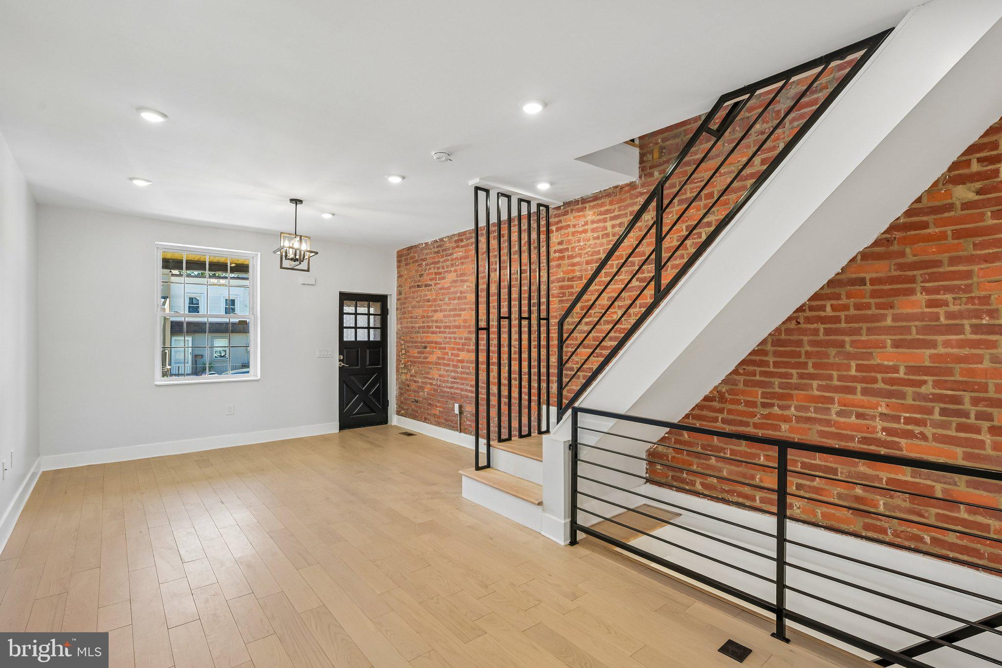 PORT RICHMOND - Residential