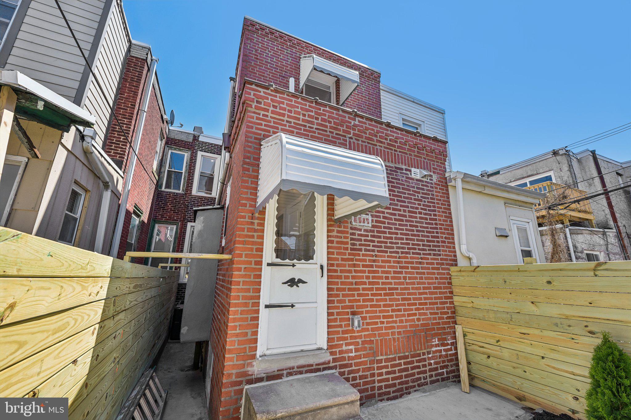 PORT RICHMOND - Residential