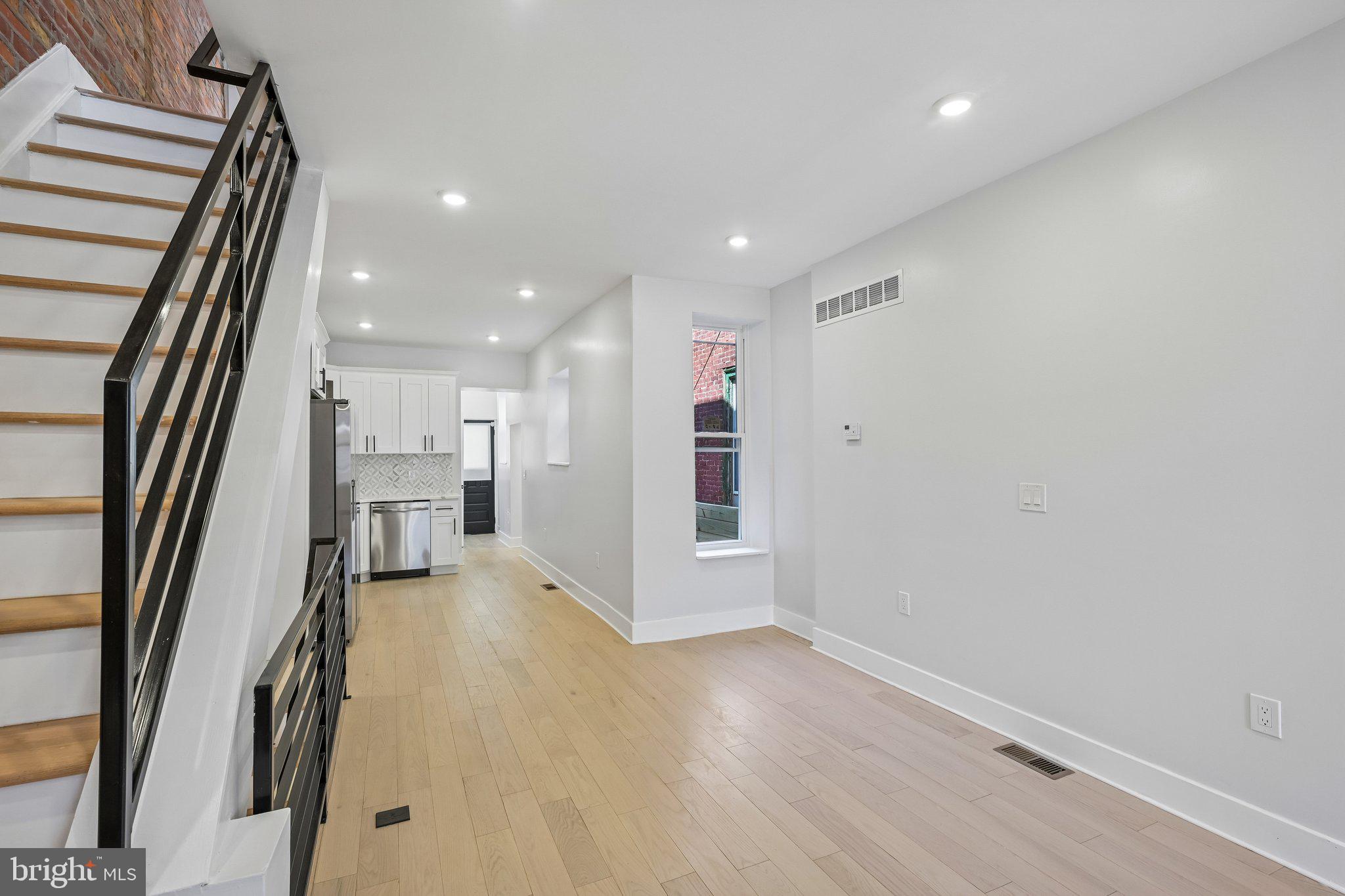 PORT RICHMOND - Residential