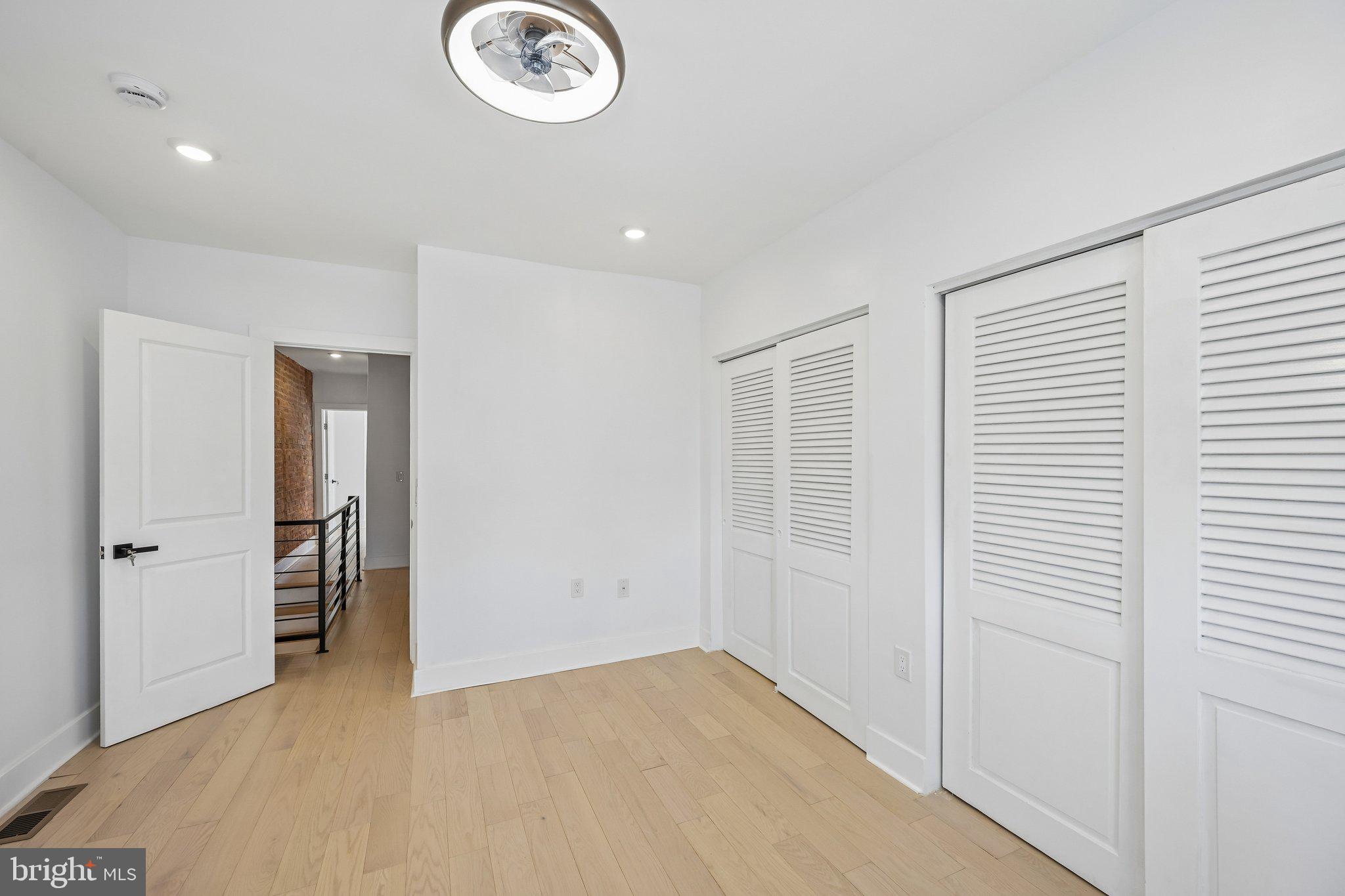 PORT RICHMOND - Residential