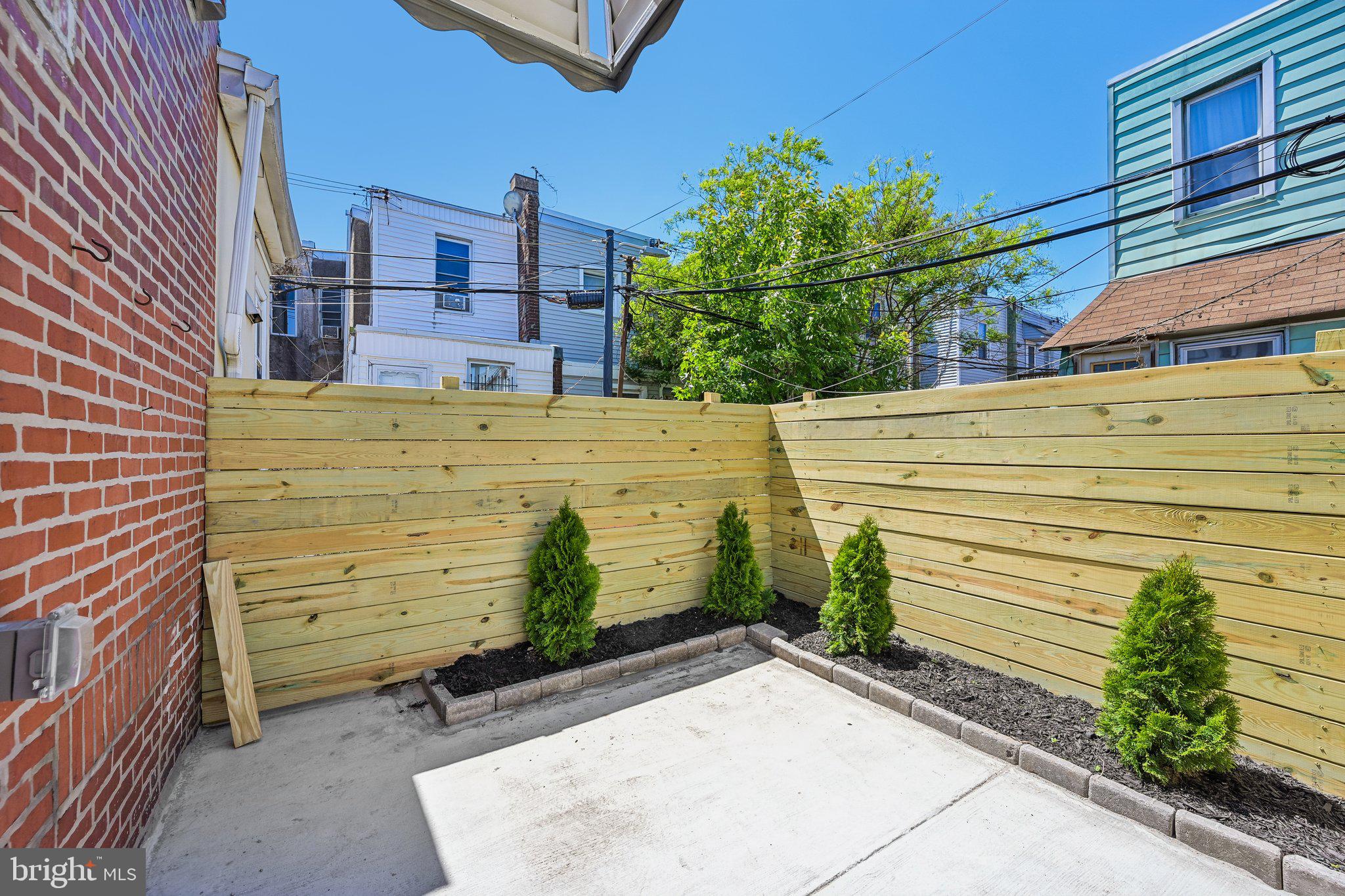 PORT RICHMOND - Residential