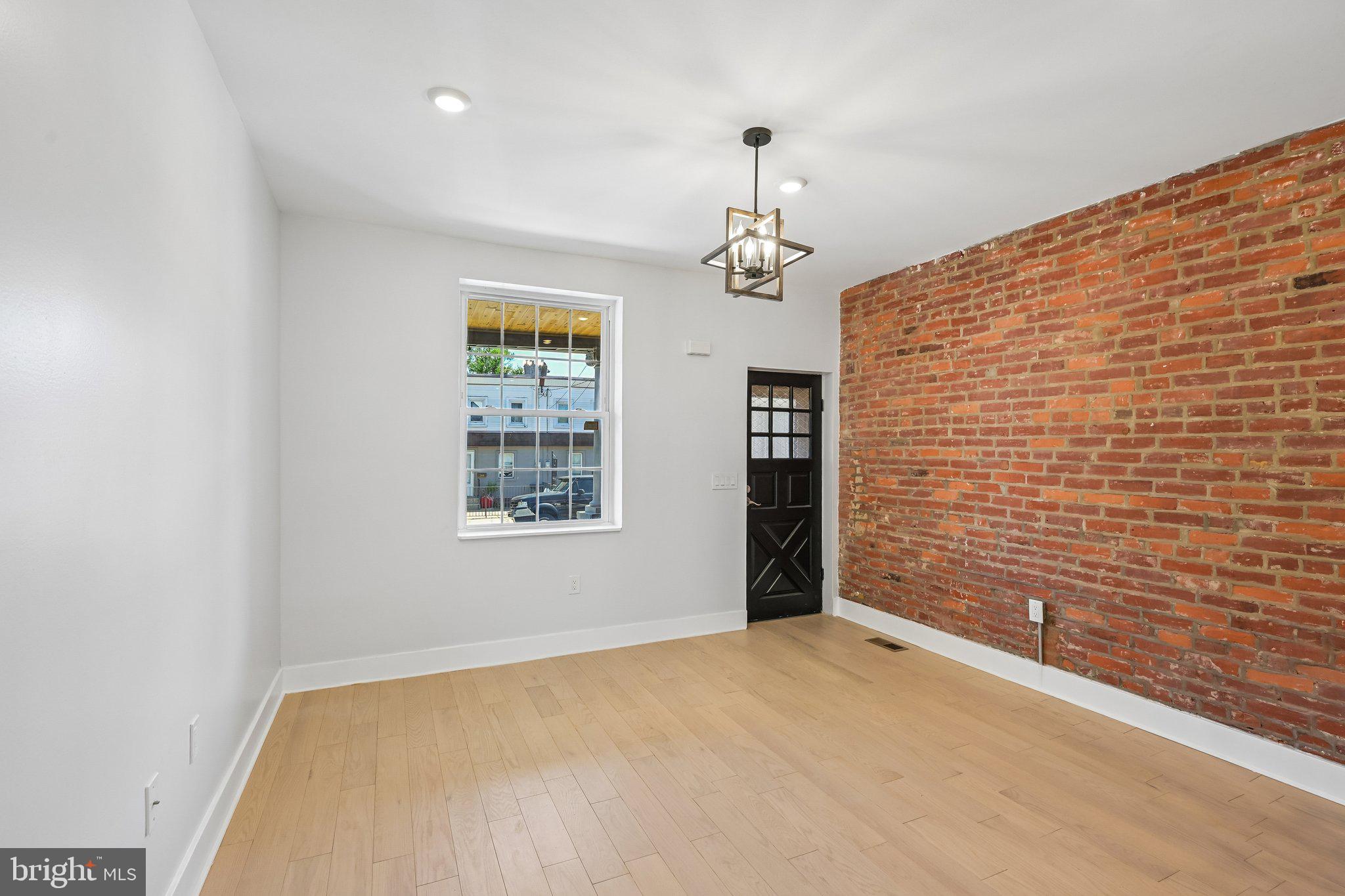 PORT RICHMOND - Residential