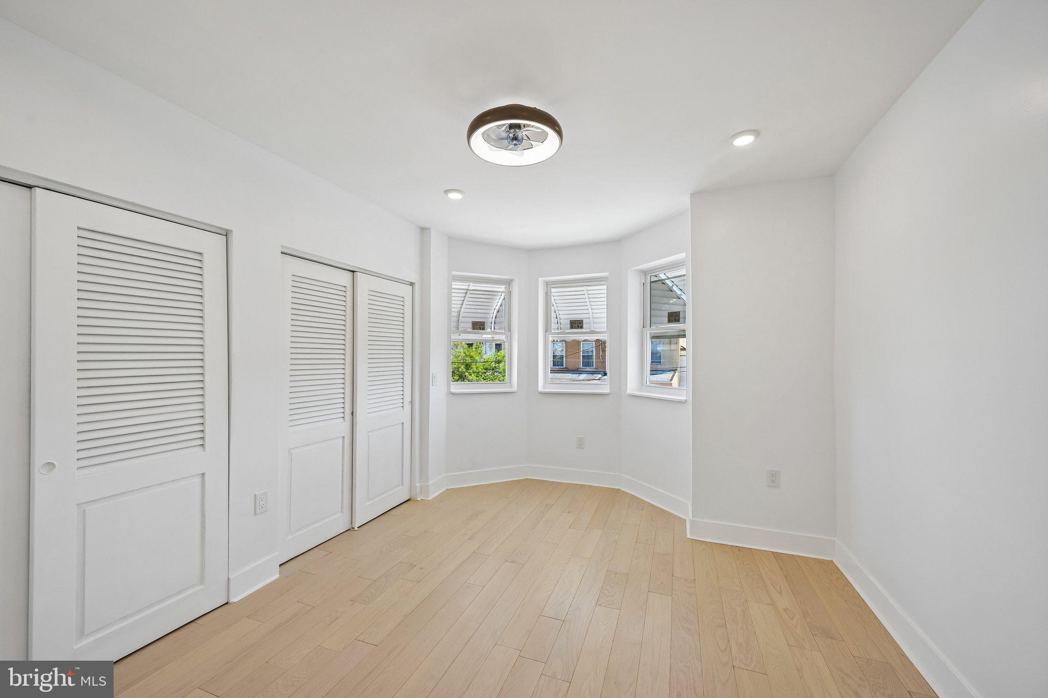 PORT RICHMOND - Residential