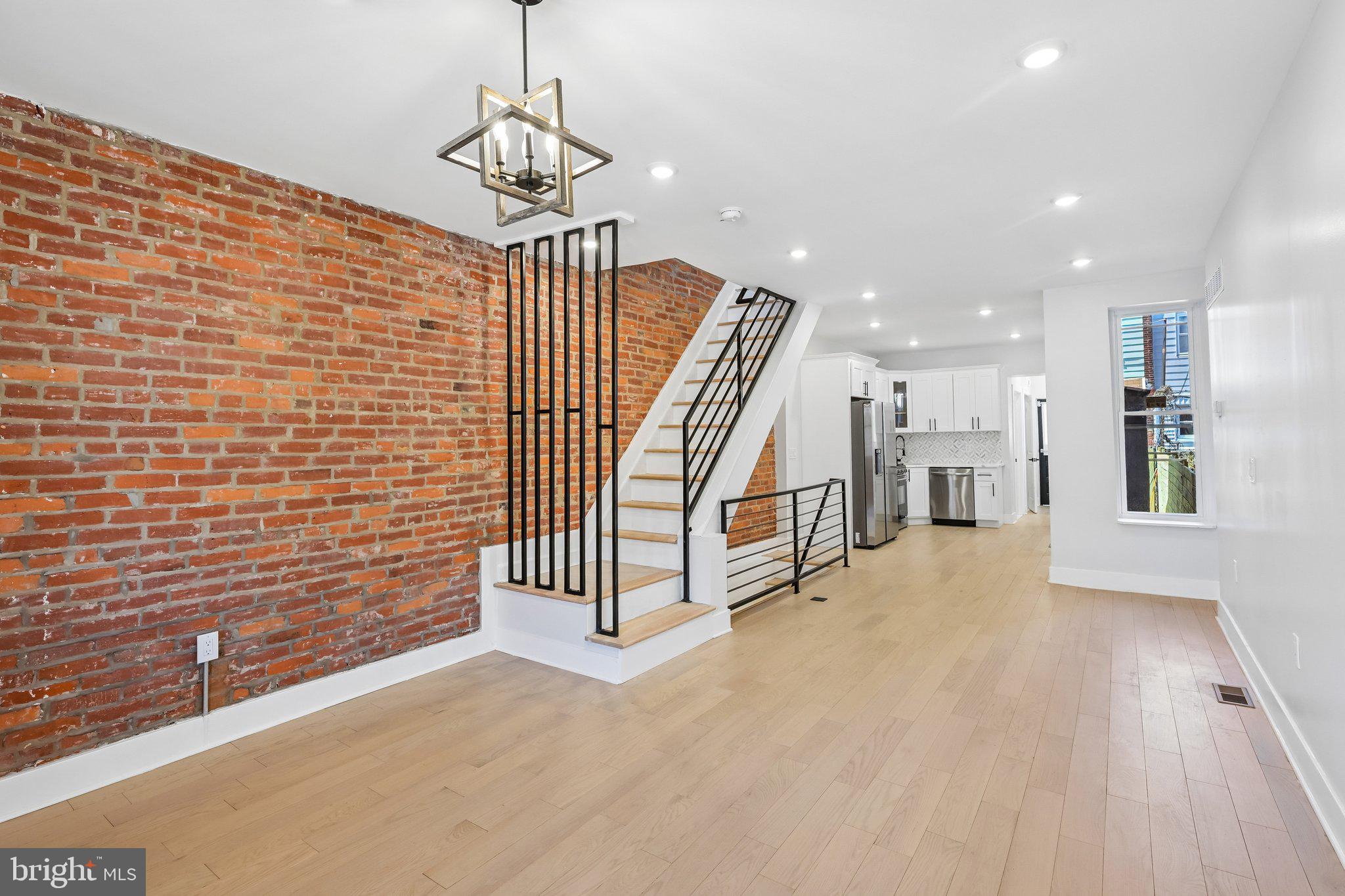 PORT RICHMOND - Residential