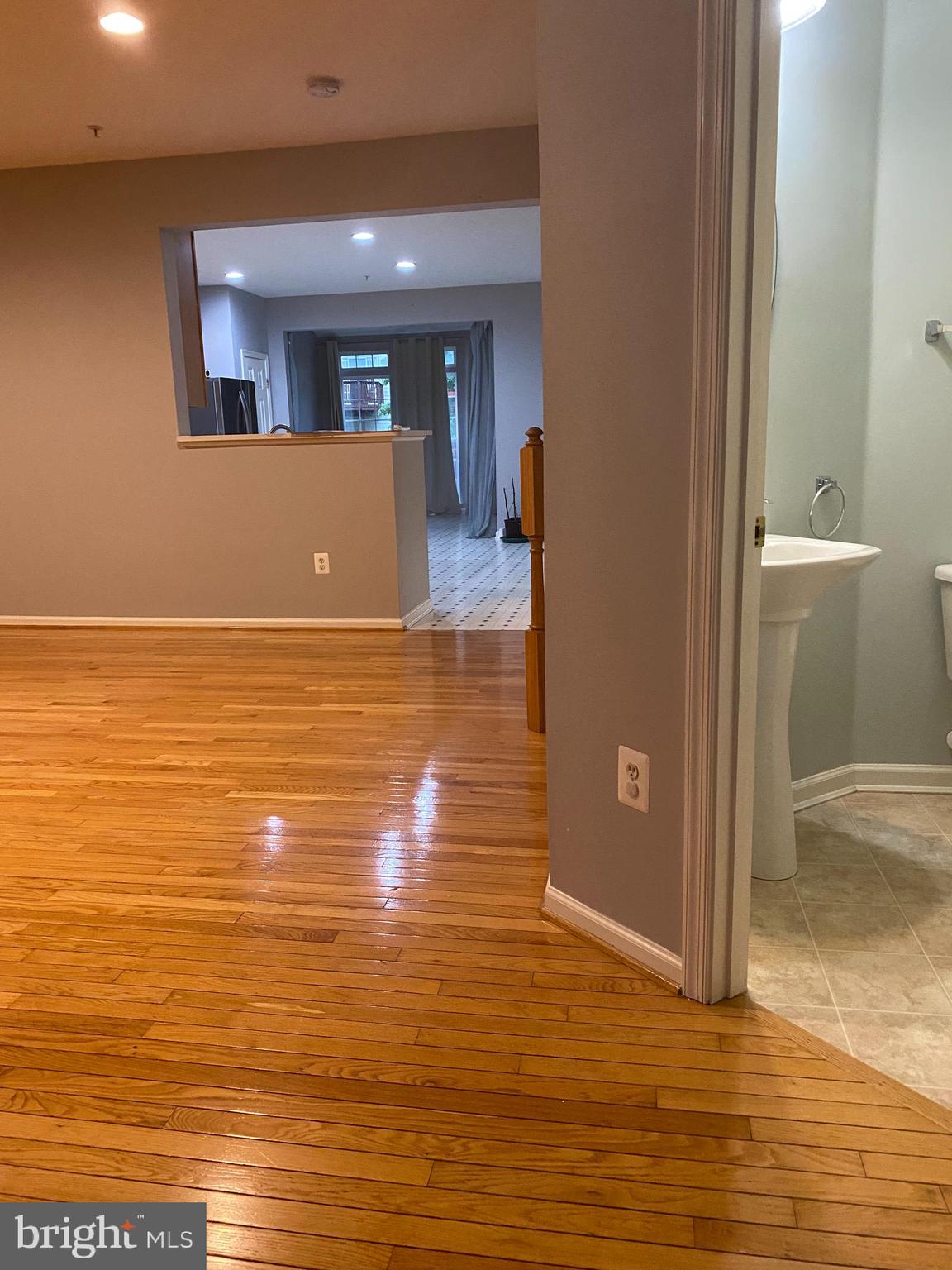 WAVERLY WOODS - Residential Lease