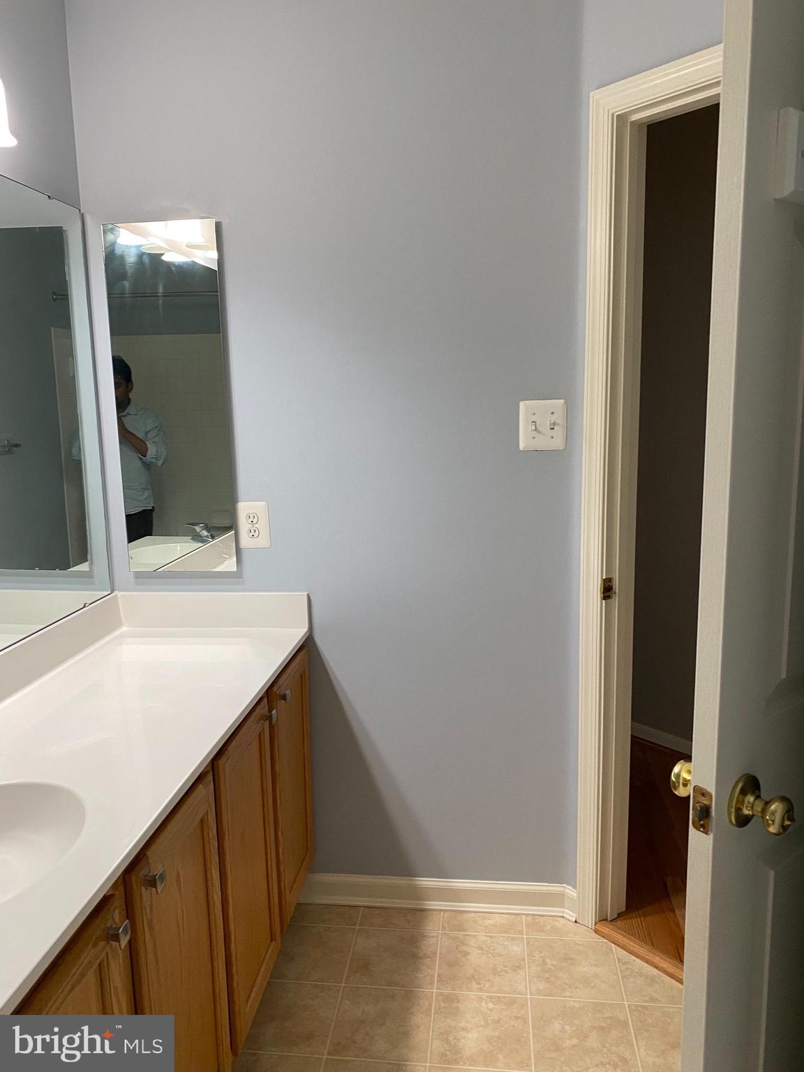 WAVERLY WOODS - Residential Lease