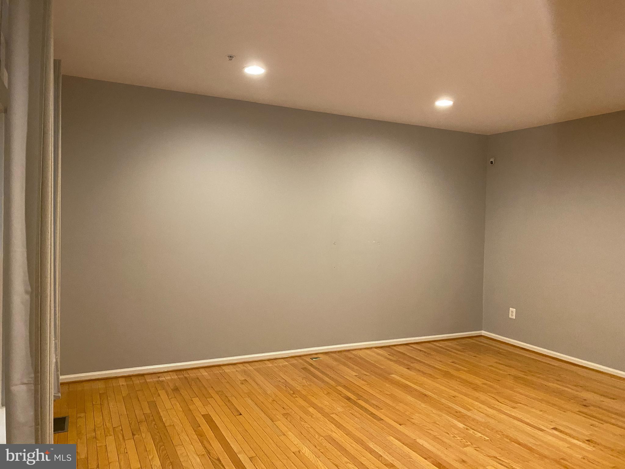 WAVERLY WOODS - Residential Lease