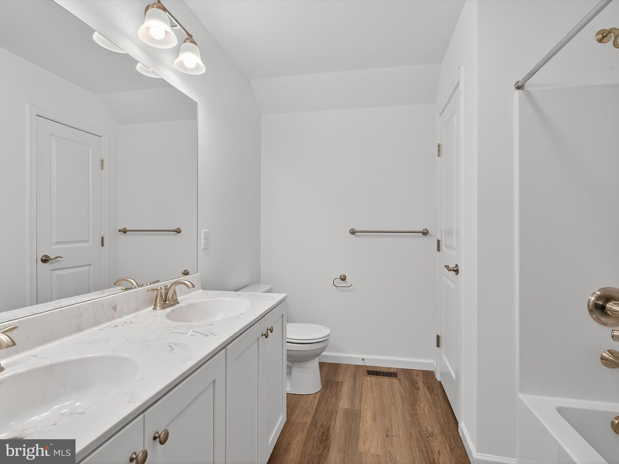 GREENWOOD FOREST - Residential