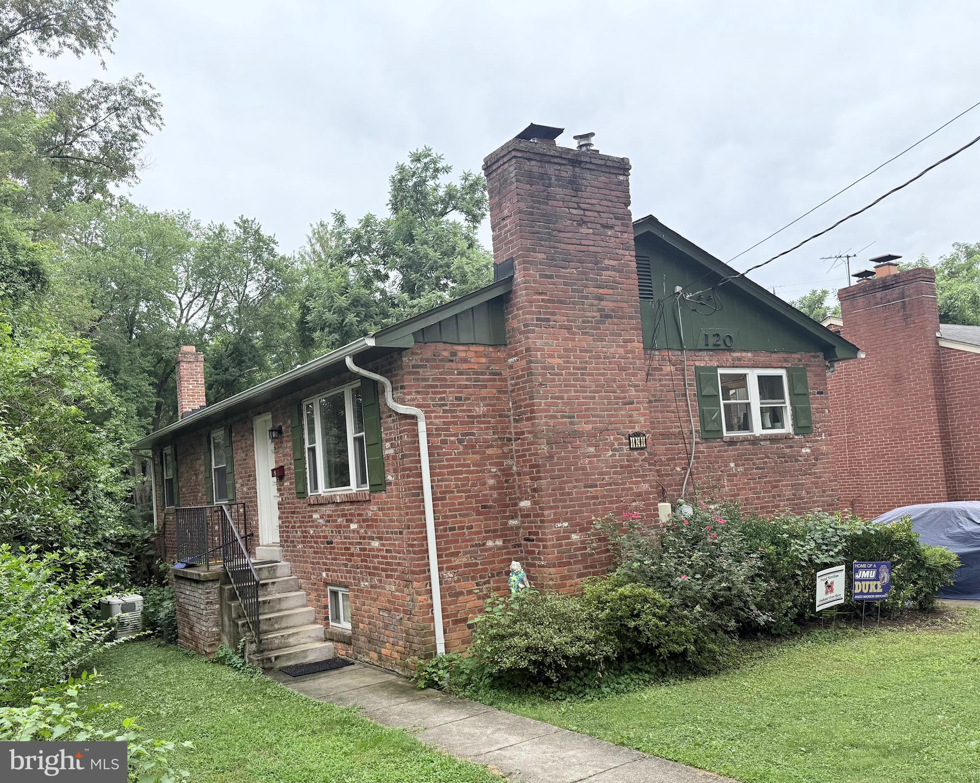120 FALLS AVENUE