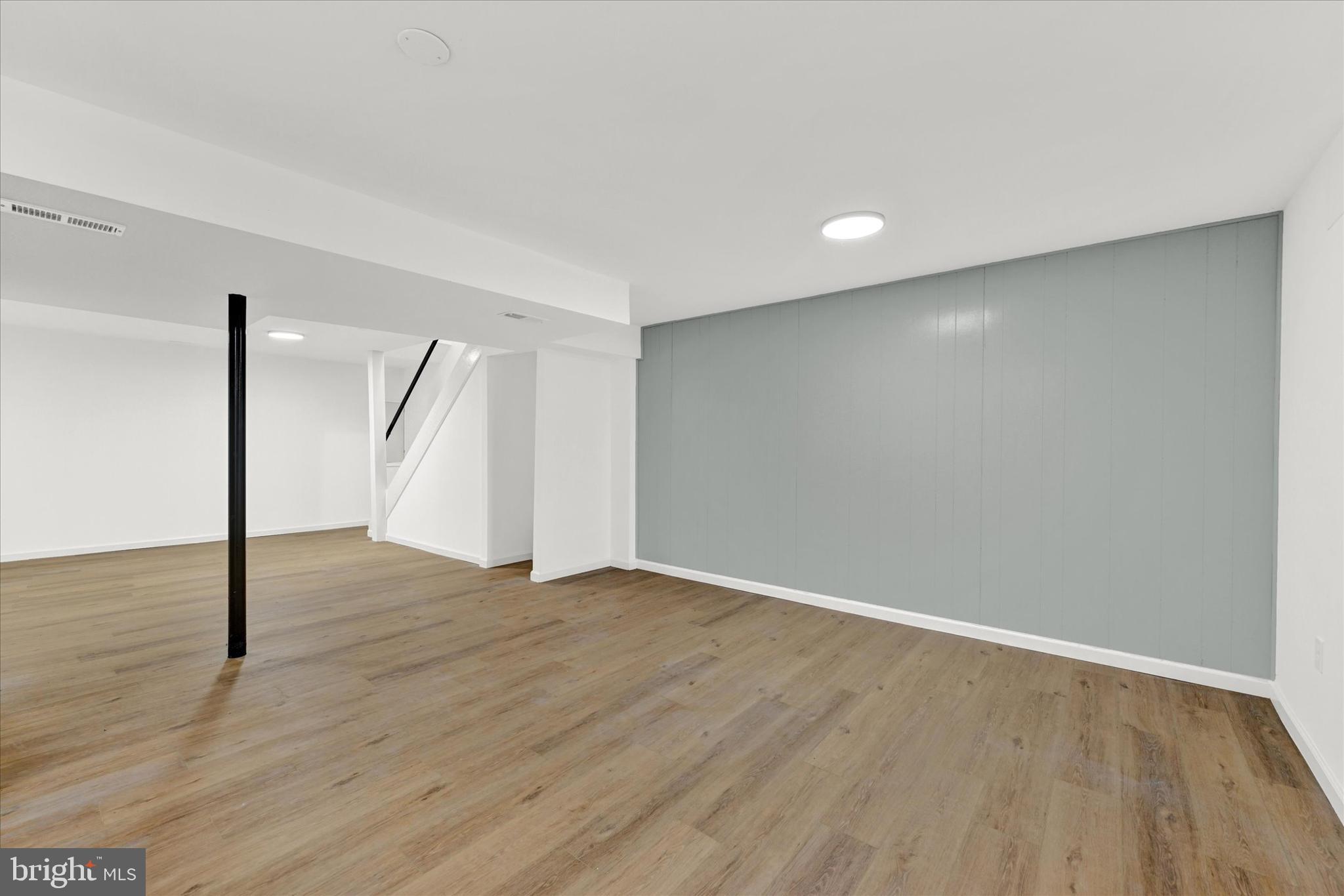 VILLAGE OF OLDE MILL - Residential