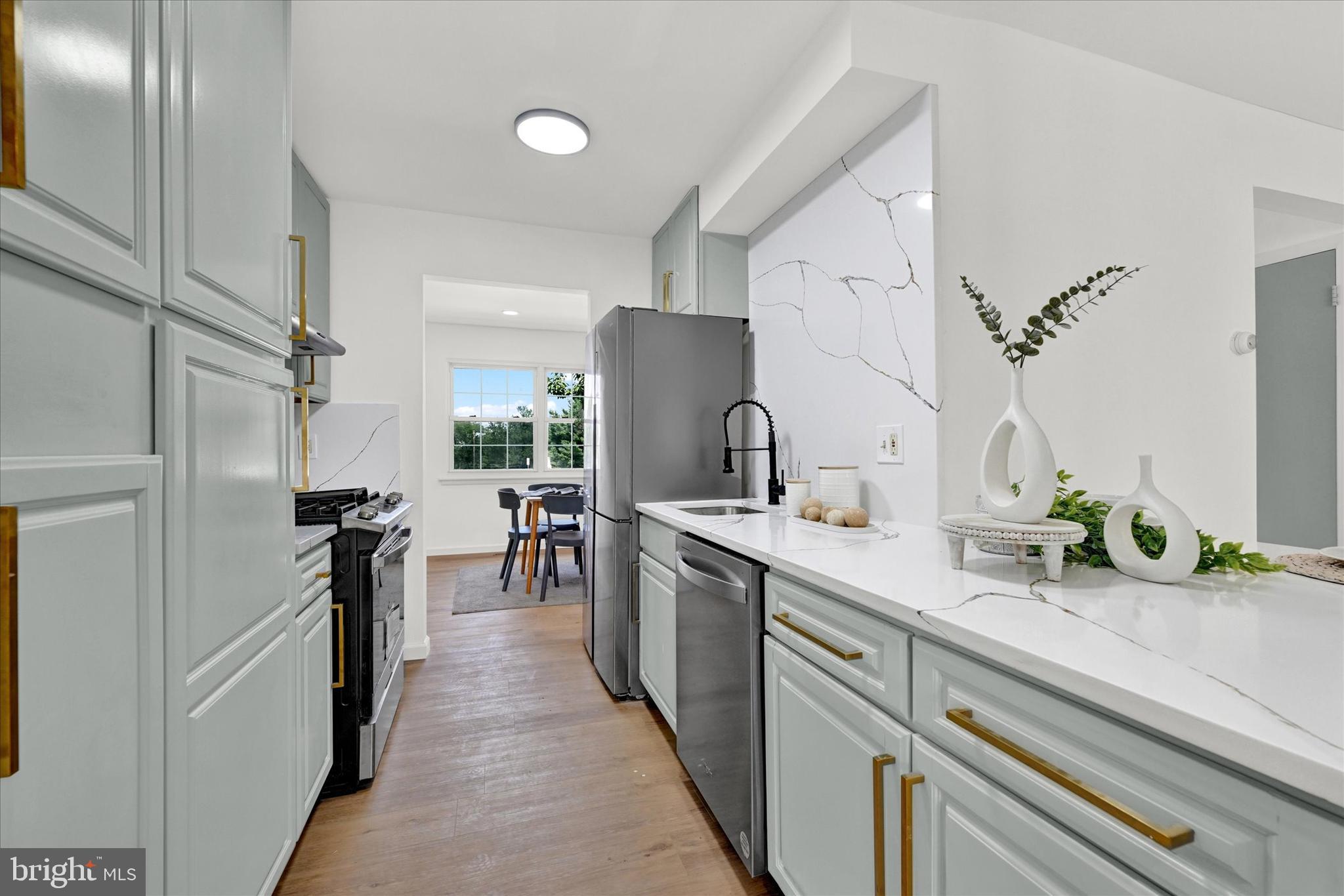 VILLAGE OF OLDE MILL - Residential