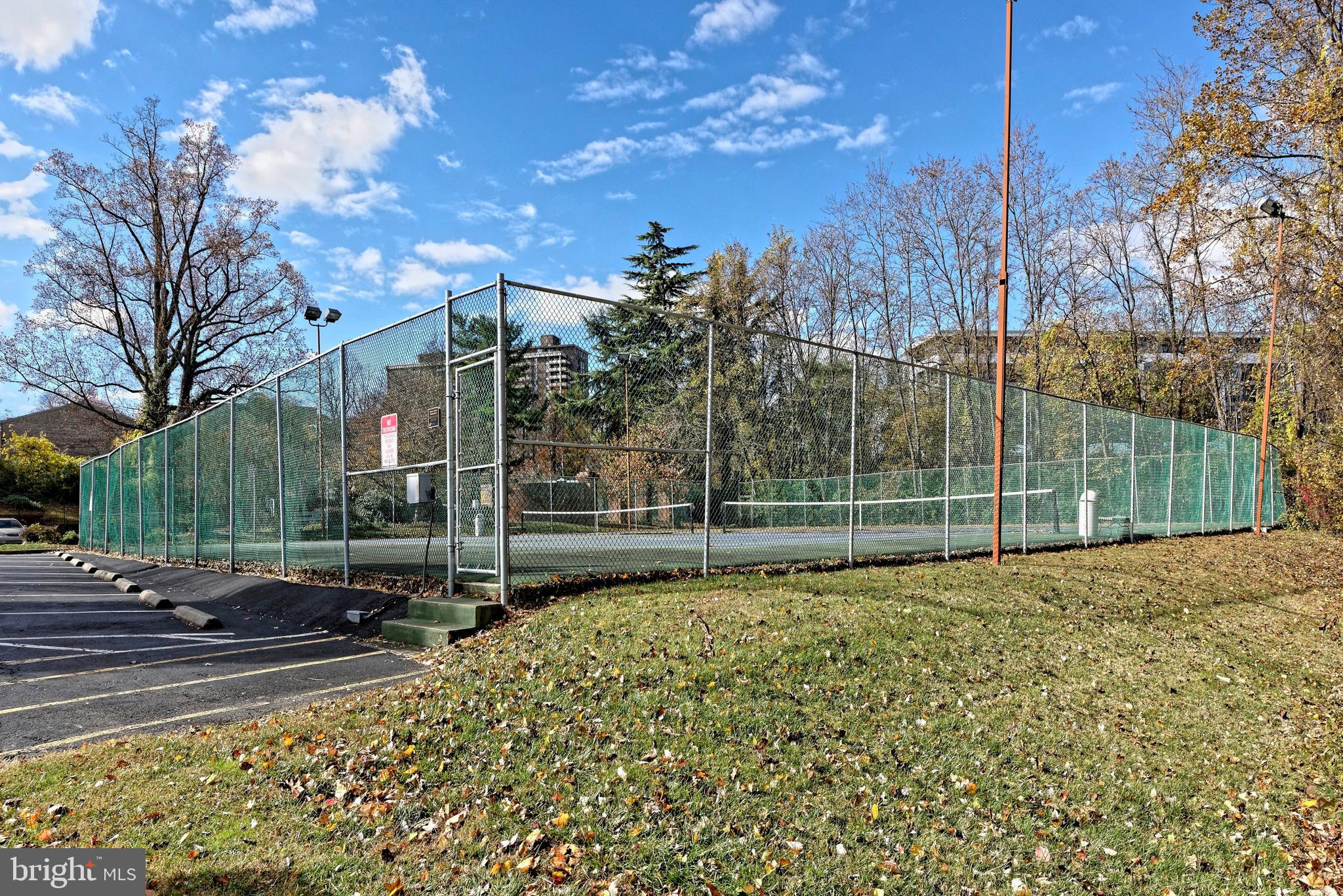 THE COLONIES - Residential