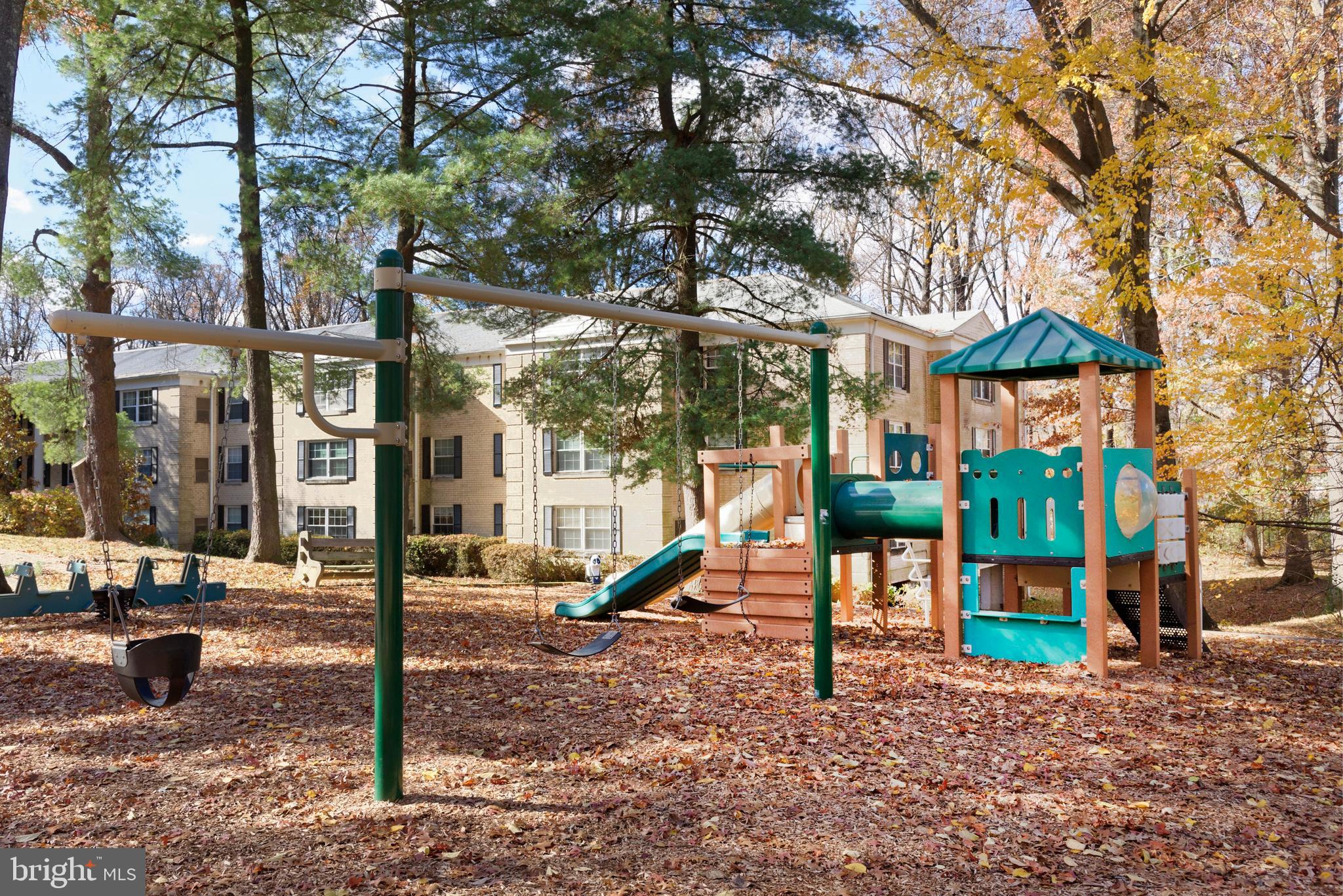 THE COLONIES - Residential