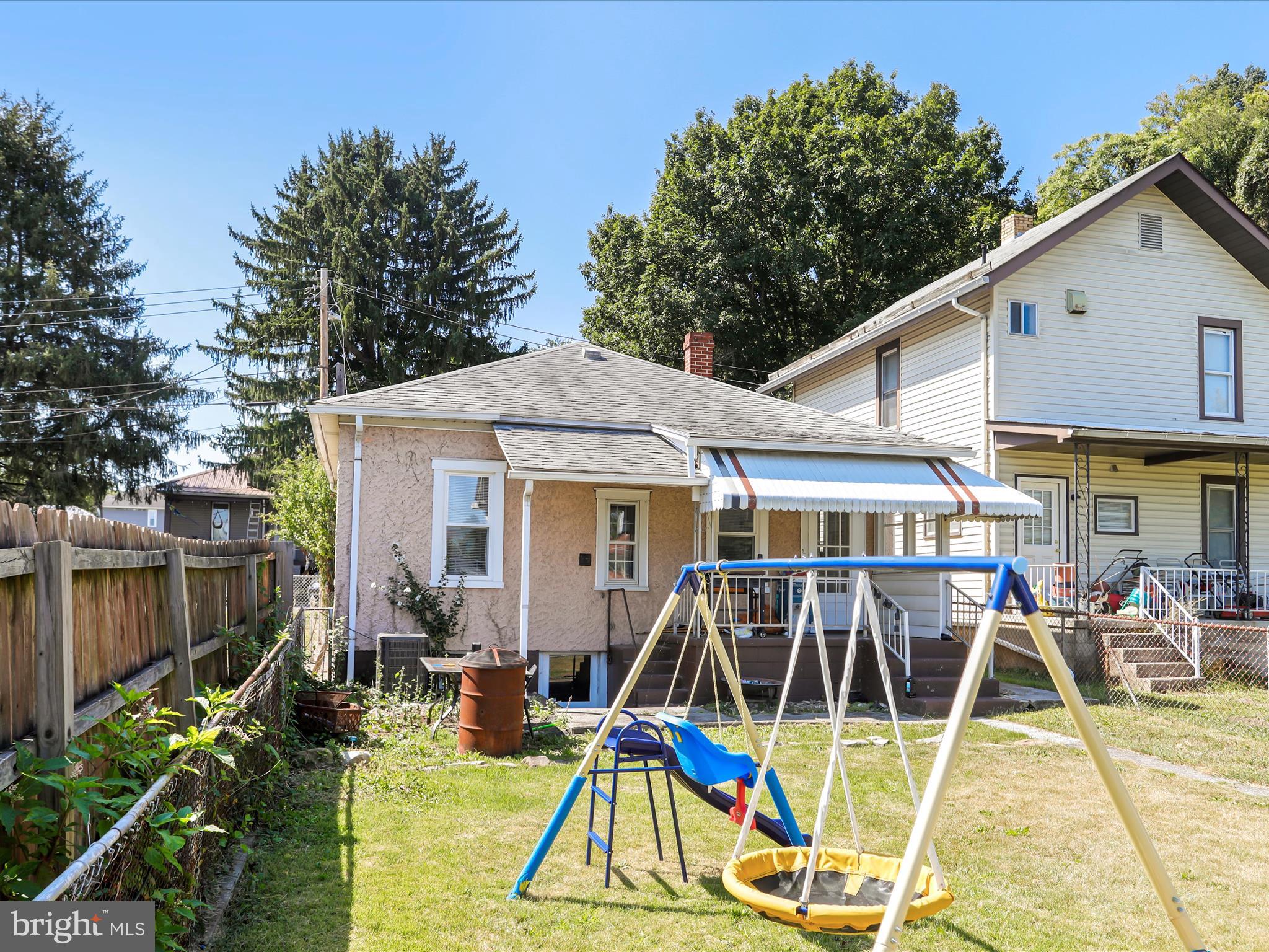 WEST END - Residential