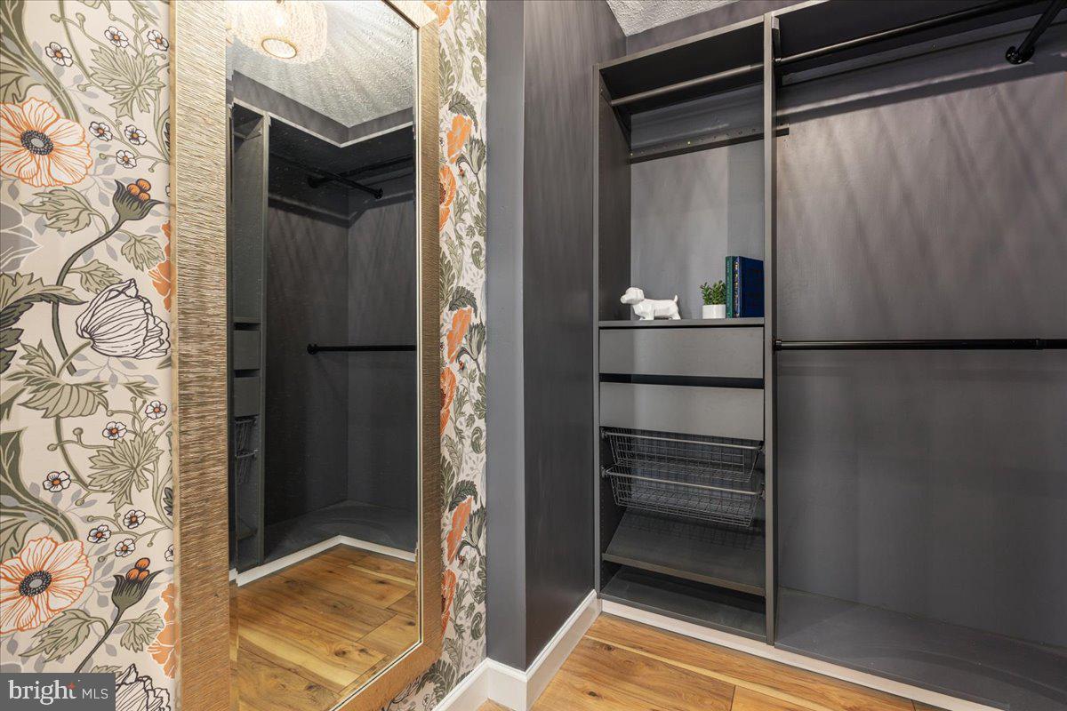 WESTWOOD TERRACE - Residential