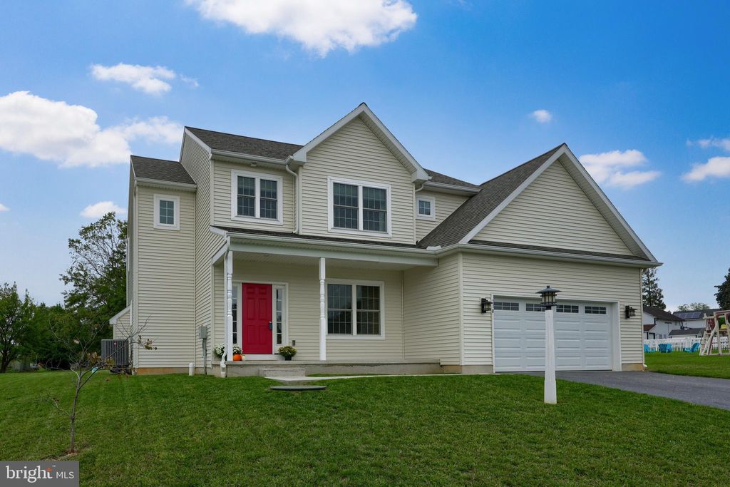 Photo of 110 Fairhill Drive, Lancaster, PA 17602 (MLS # PALA2055506)