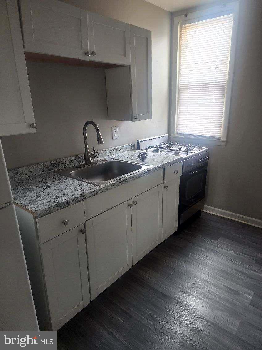 PHILADELPHIA (SOUTHWEST) - Residential Lease