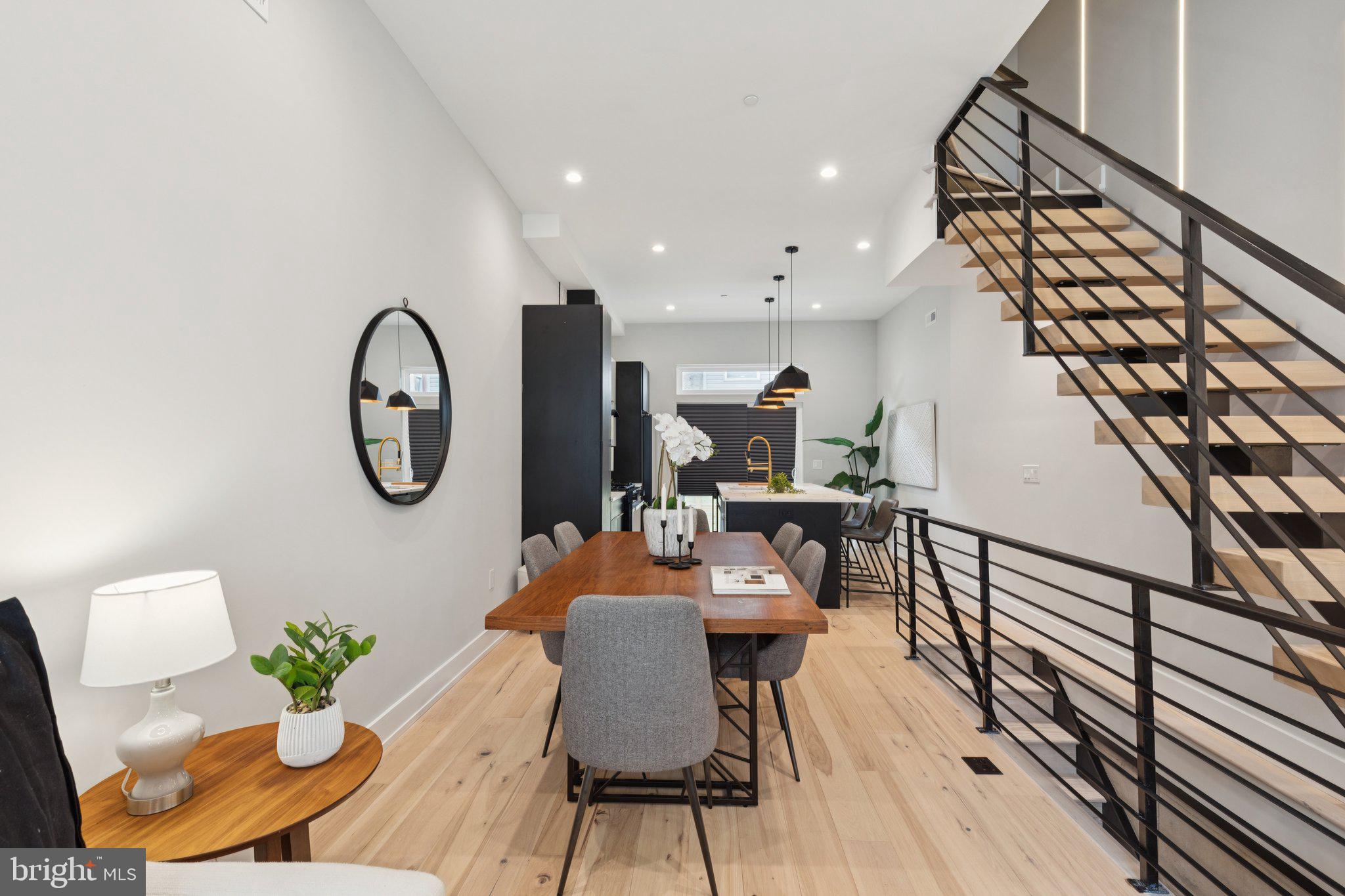 POINT BREEZE - Residential