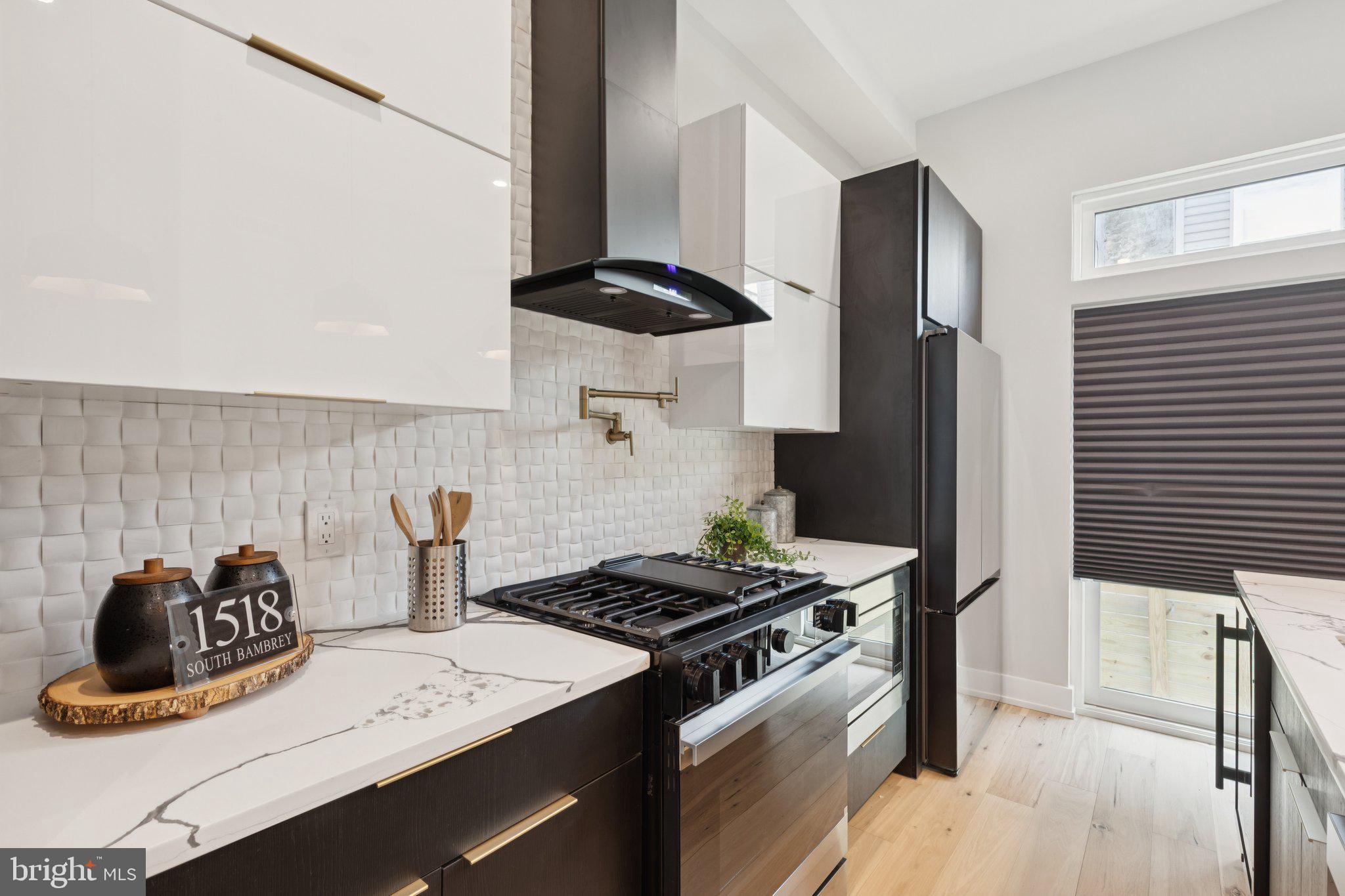 POINT BREEZE - Residential