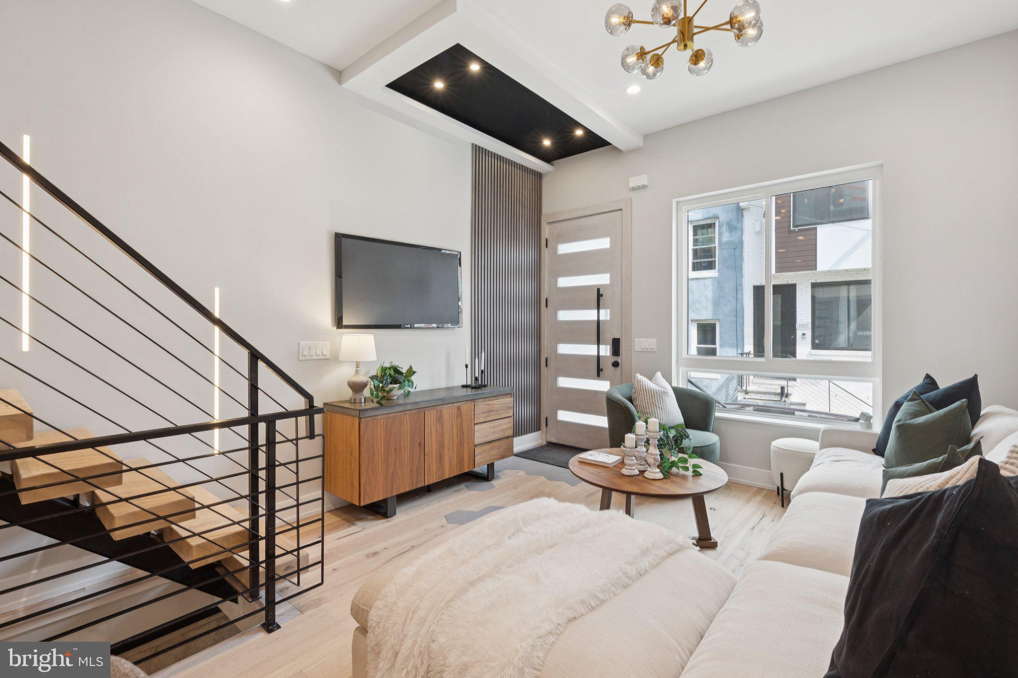 POINT BREEZE - Residential