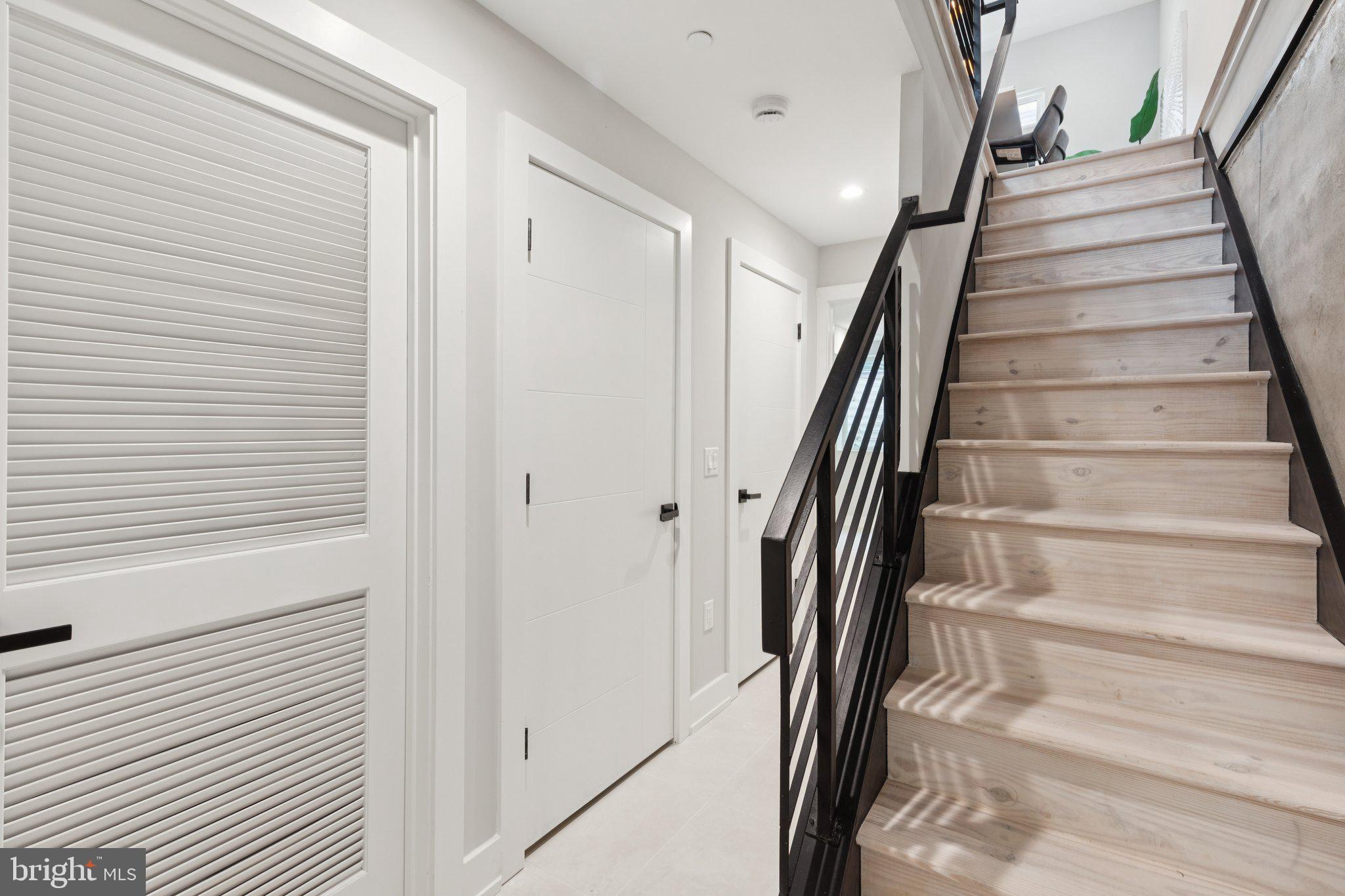 POINT BREEZE - Residential