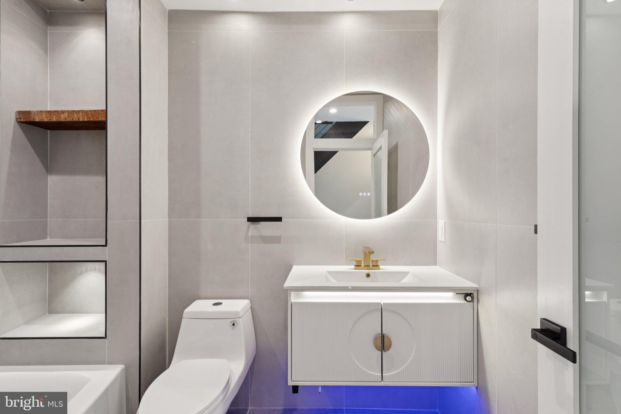 POINT BREEZE - Residential