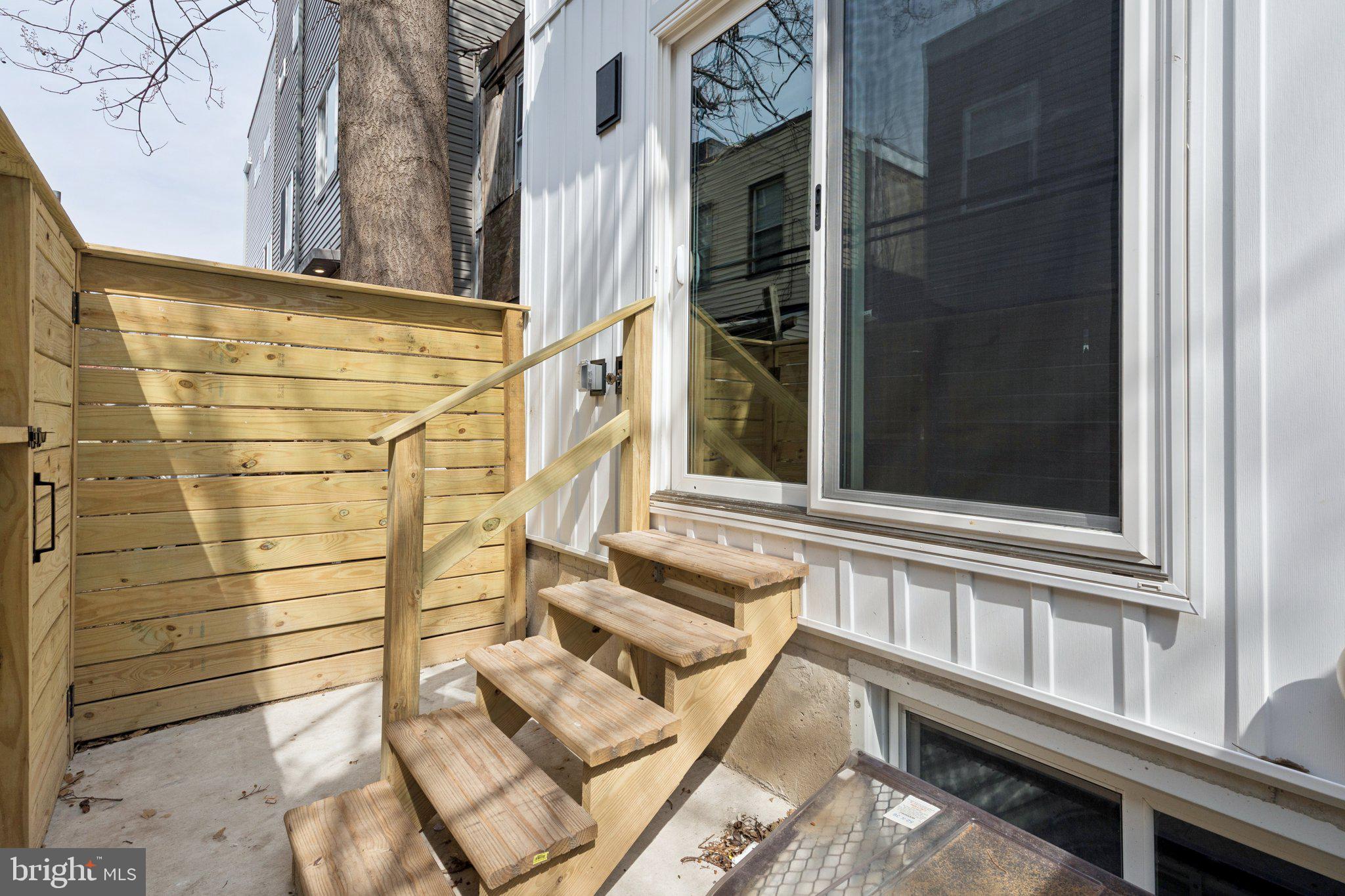 POINT BREEZE - Residential