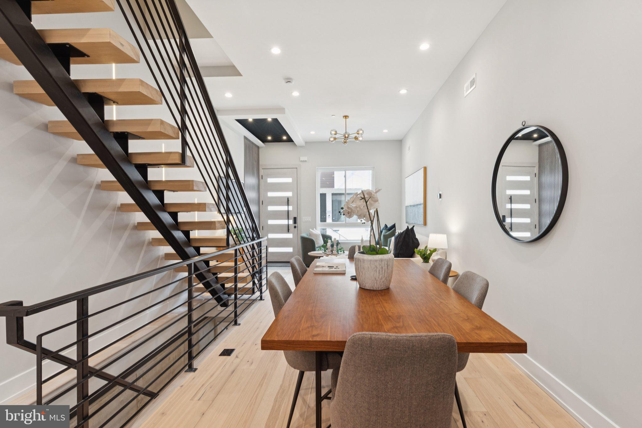 POINT BREEZE - Residential