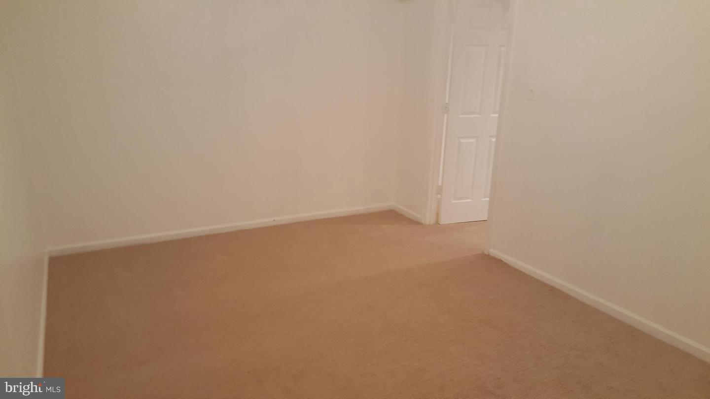 ST CHARLES SUB - SHEFFIELD - Residential Lease