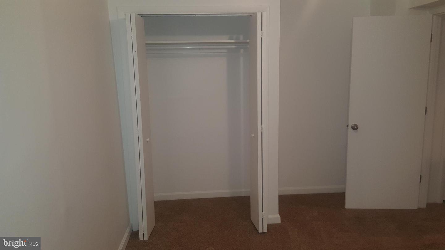 ST CHARLES SUB - SHEFFIELD - Residential Lease