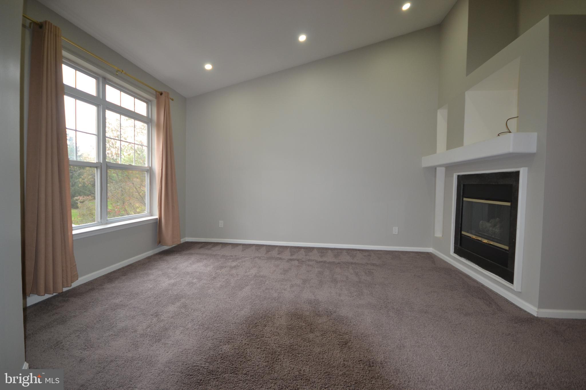 DRESHER WOODS - Residential Lease