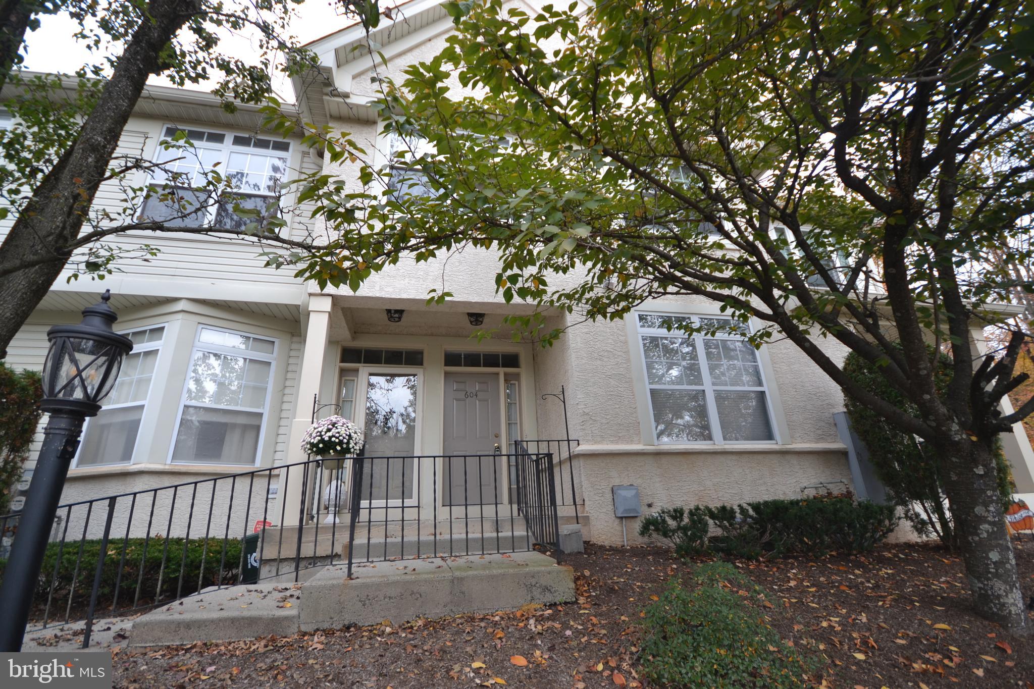 DRESHER WOODS - Residential Lease